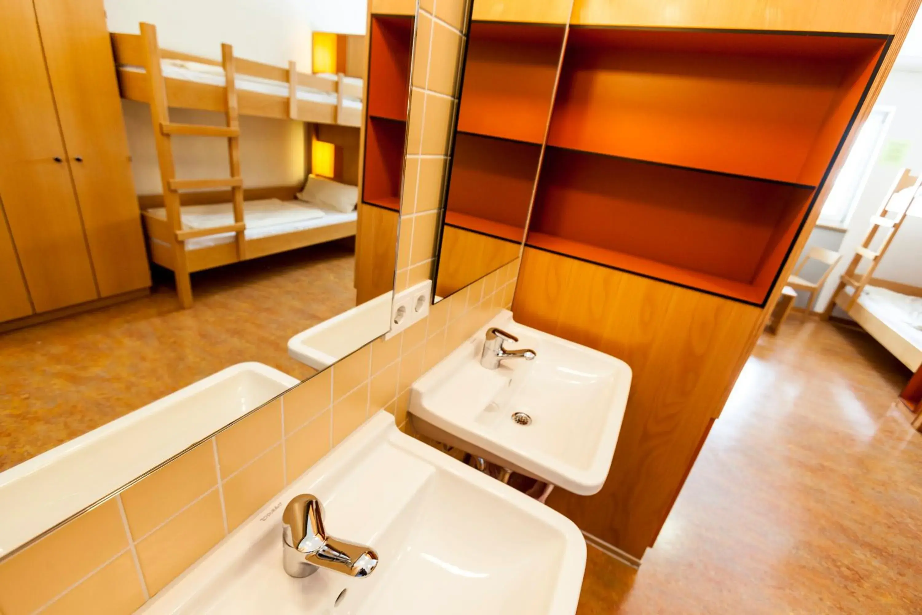 Quadruple Room with Shared Bathroom in Jugendherberge Garmisch-Partenkirchen - membership required! Quadruple Room with Shared Bathroom in Jugendherberge Garmisch-Partenkirchen - membership required!