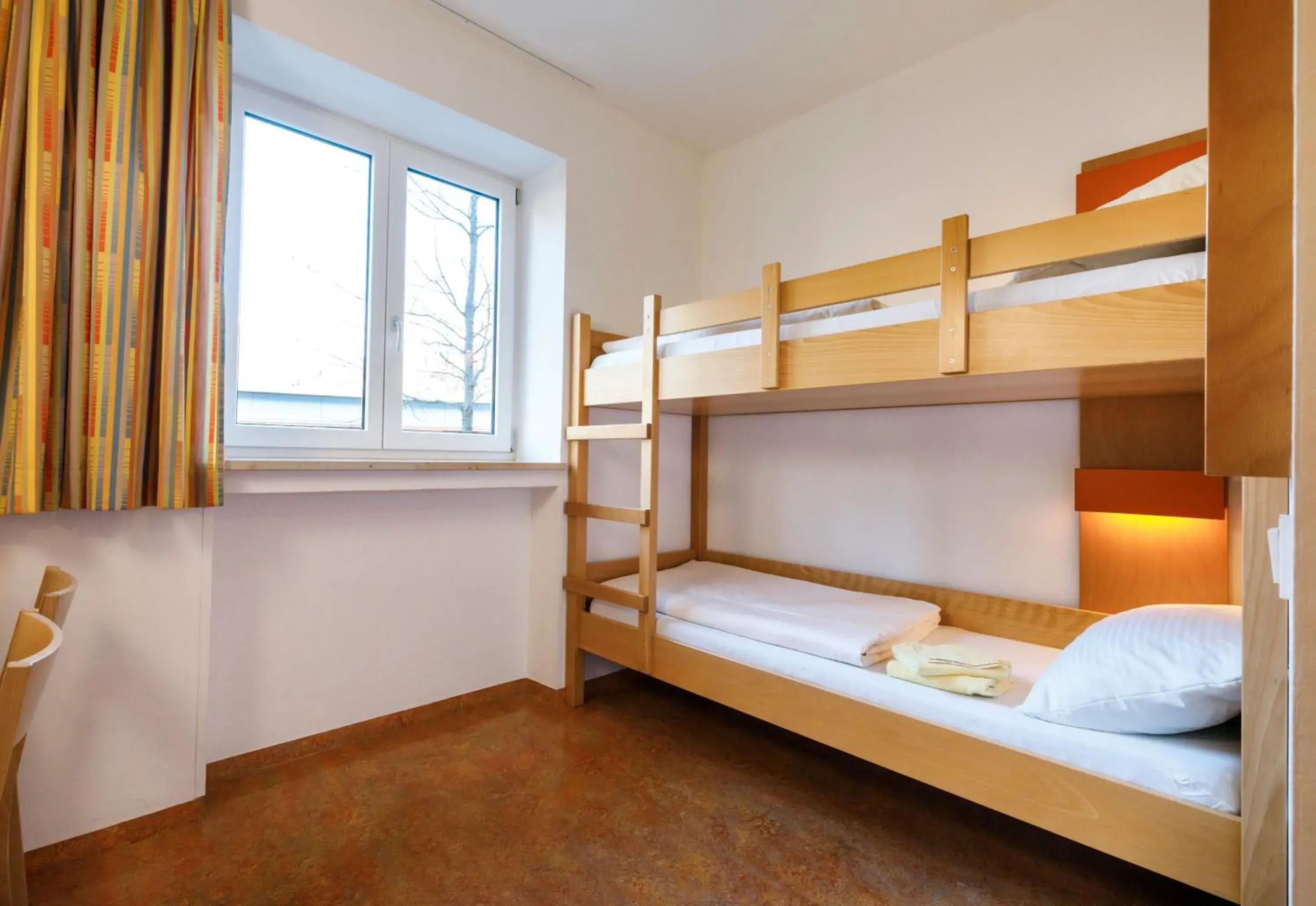 Single Room with Private Bathroom in Jugendherberge Garmisch-Partenkirchen - membership required! Single Room with Private Bathroom in Jugendherberge Garmisch-Partenkirchen - membership required!