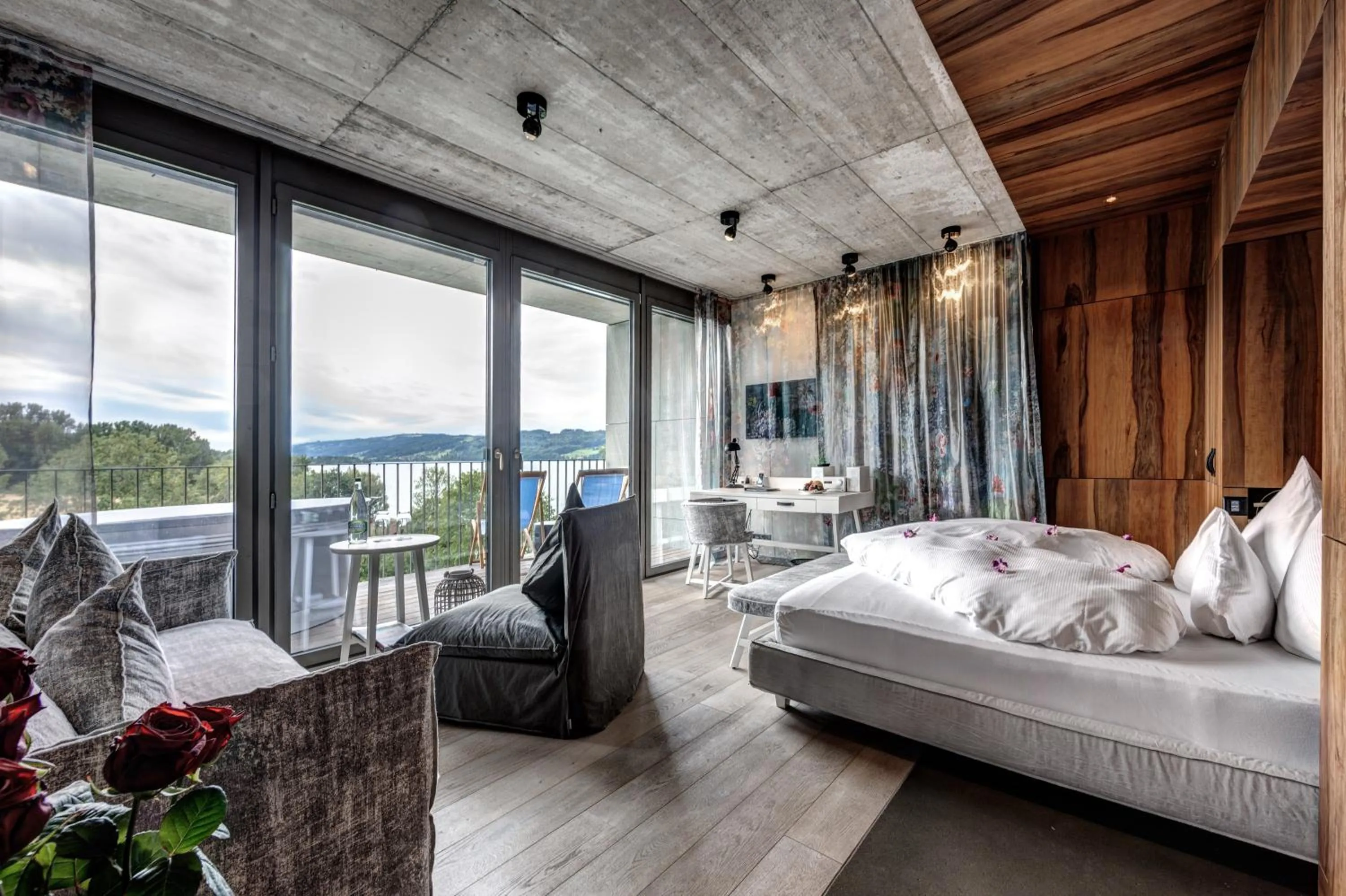 Bedroom, Bed in Seerose Resort & Spa