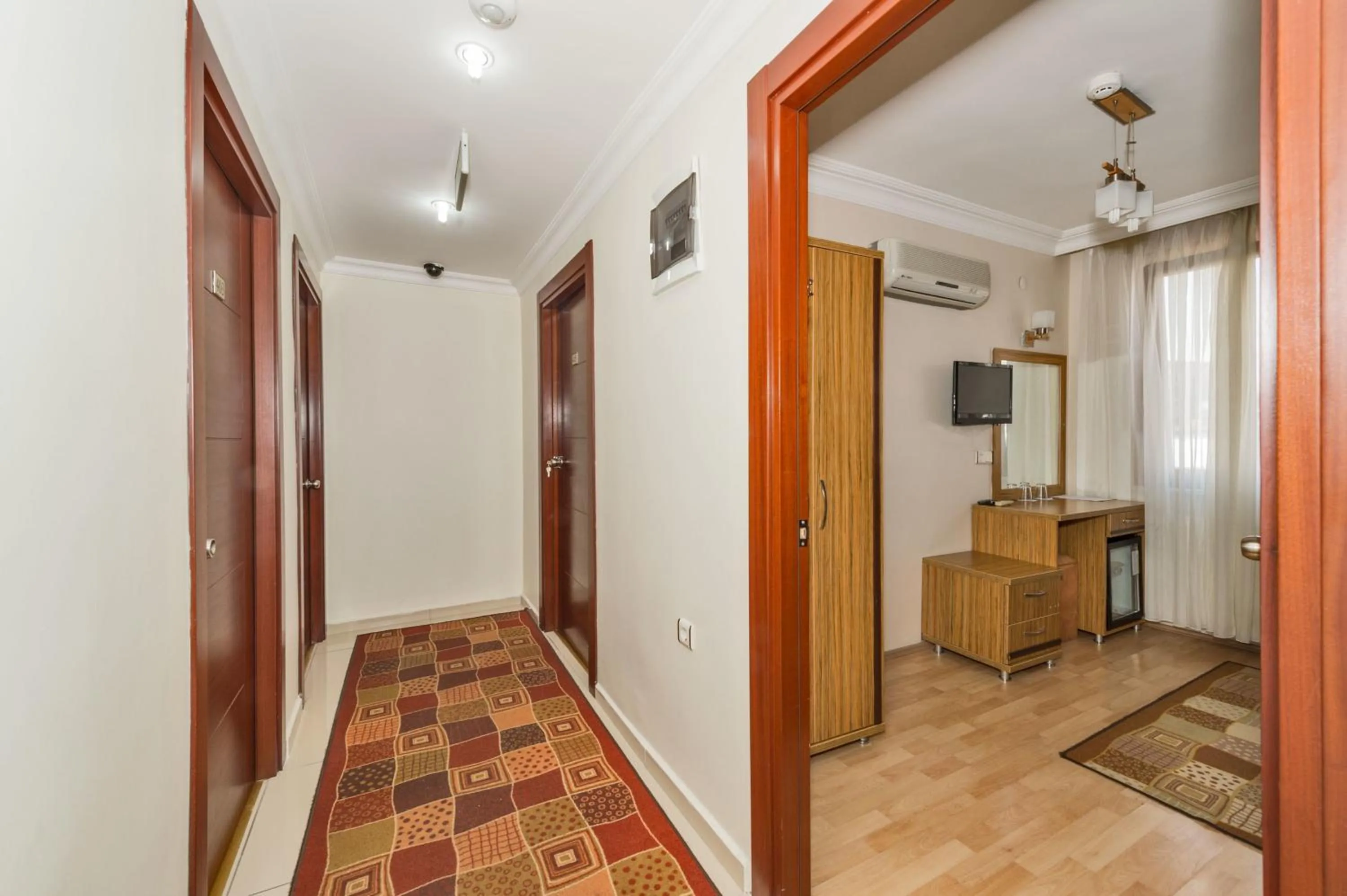 Communal lounge/ TV room in May Hotel Istanbul