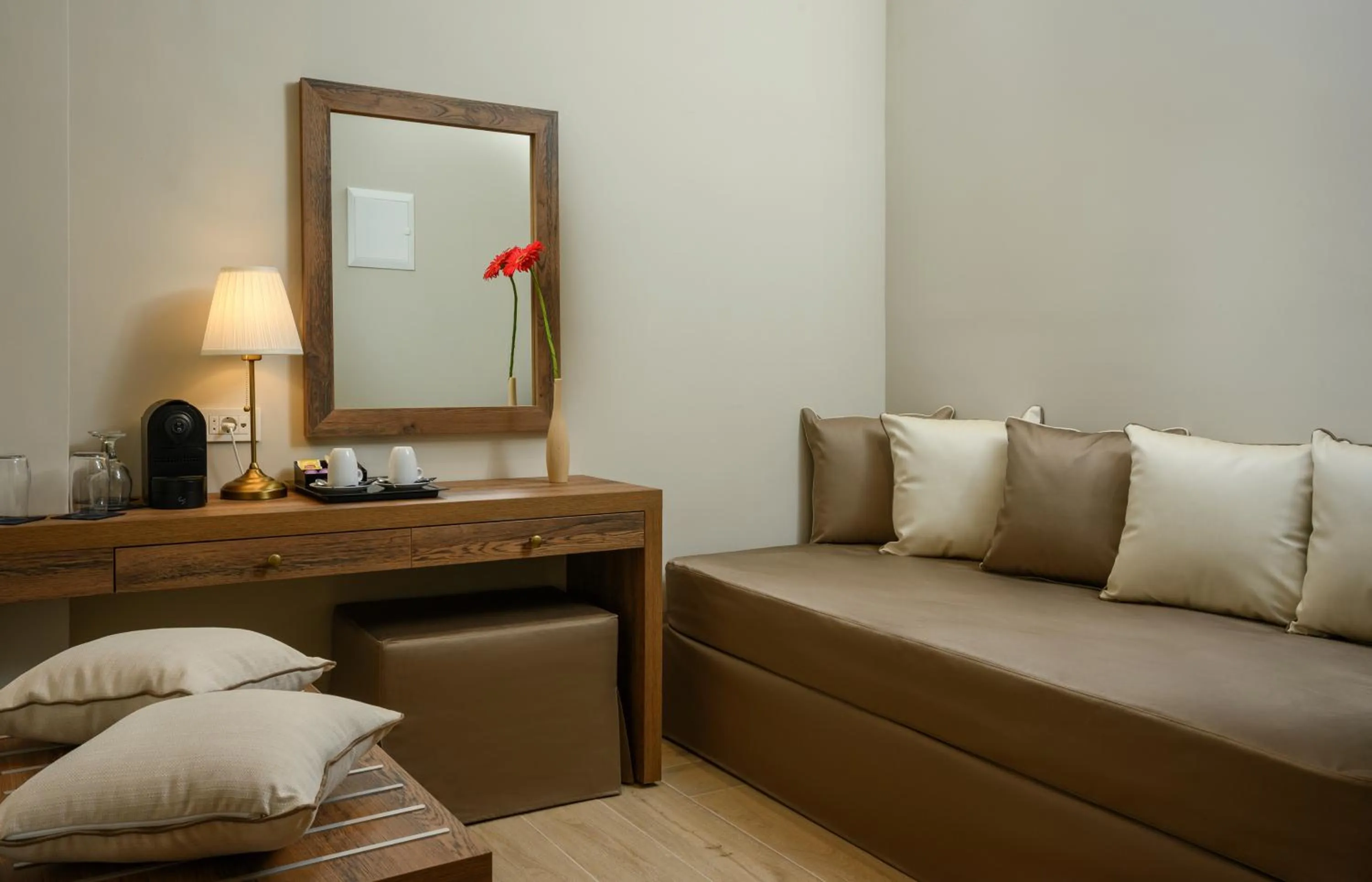 Minaret Suites and Apartments