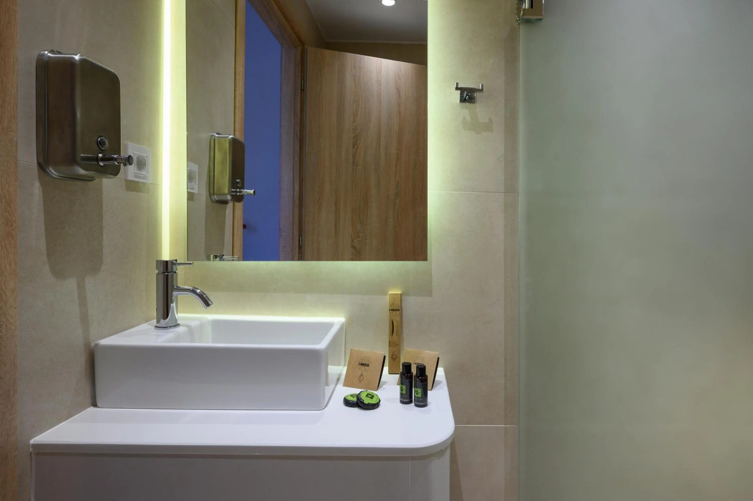 Bathroom in Minaret Suites and Apartments