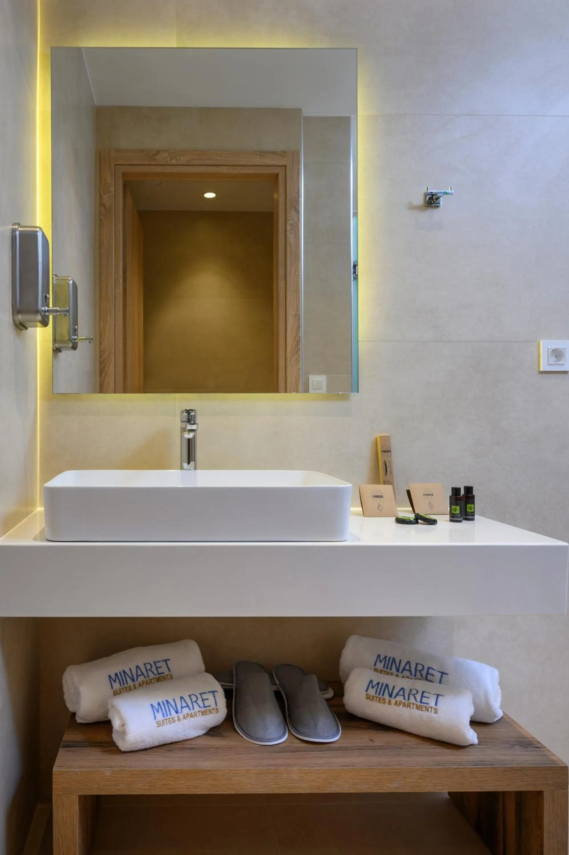 Minaret Suites and Apartments