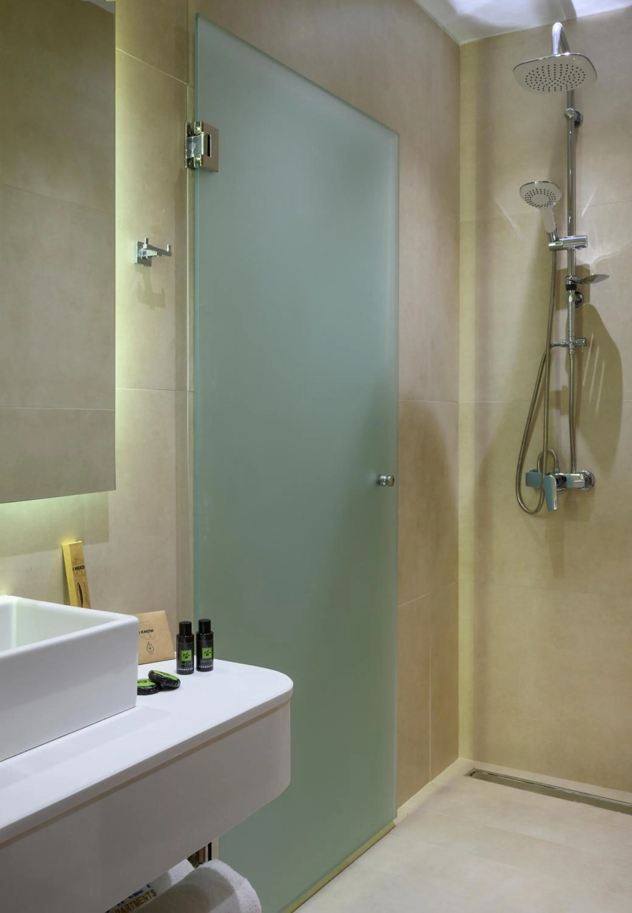 Bathroom in Minaret Suites and Apartments