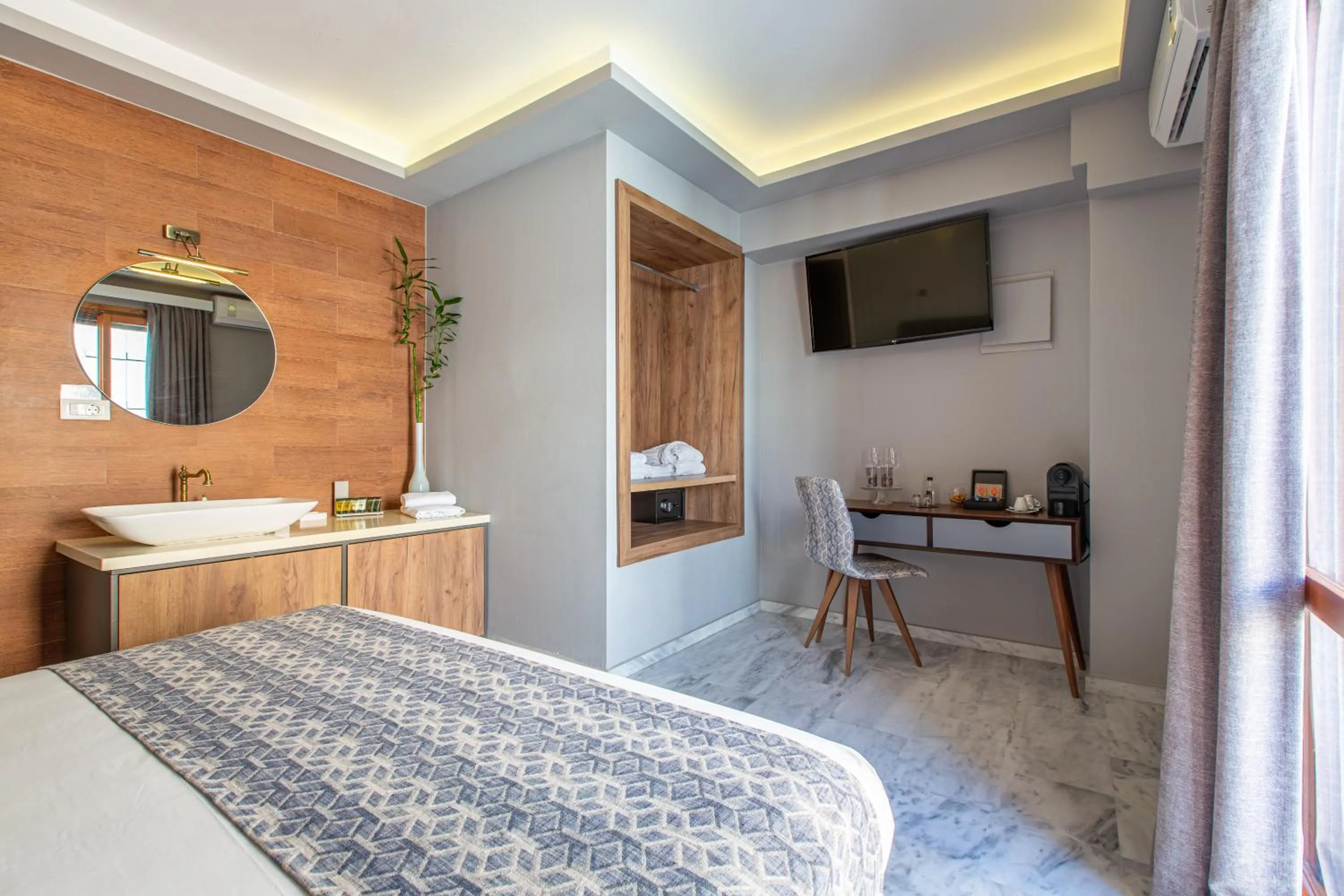 Bed in Minaret Suites and Apartments