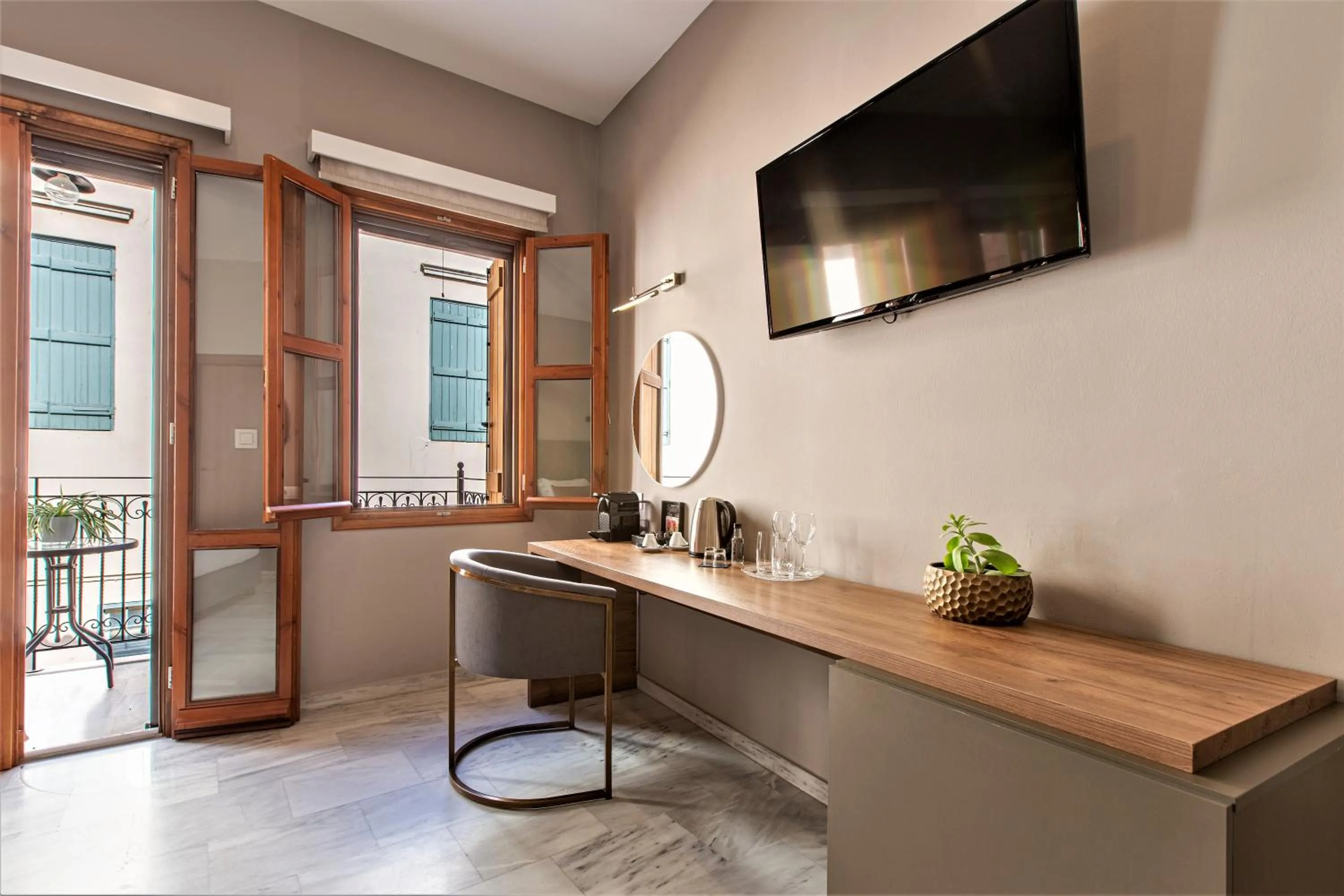 Minaret Suites and Apartments