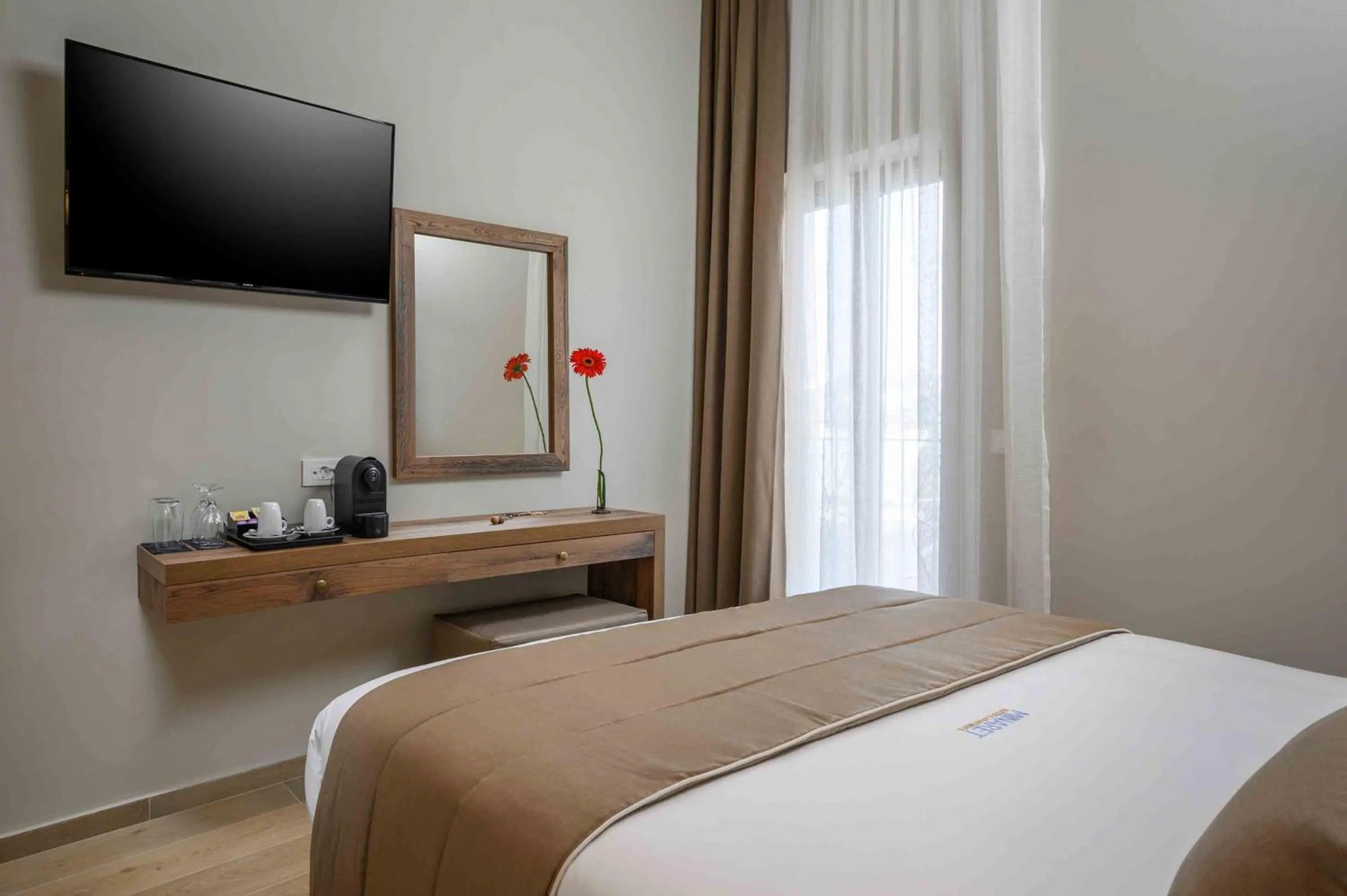 Bedroom, Bed in Minaret Suites and Apartments