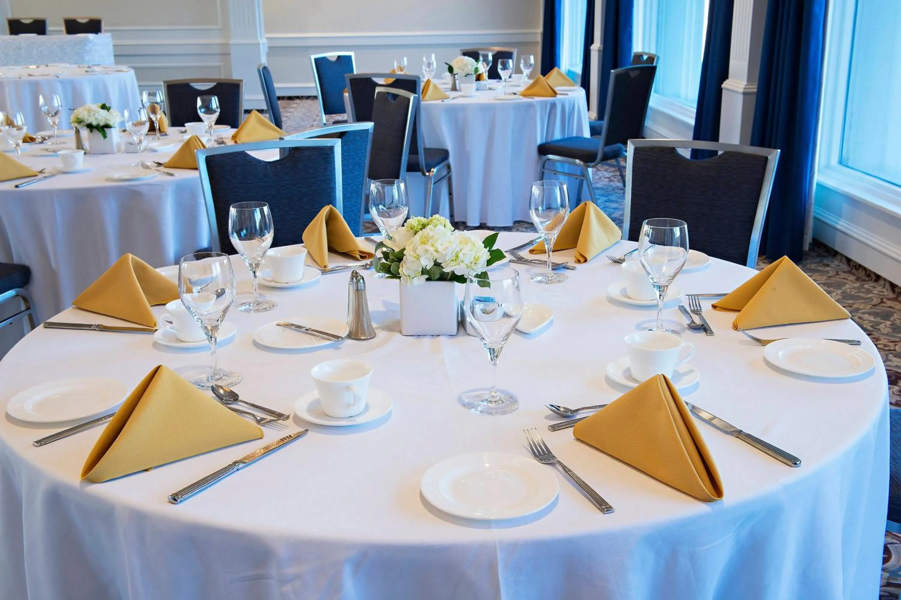 Meeting/conference room in Sheraton Cavalier Saskatoon Hotel