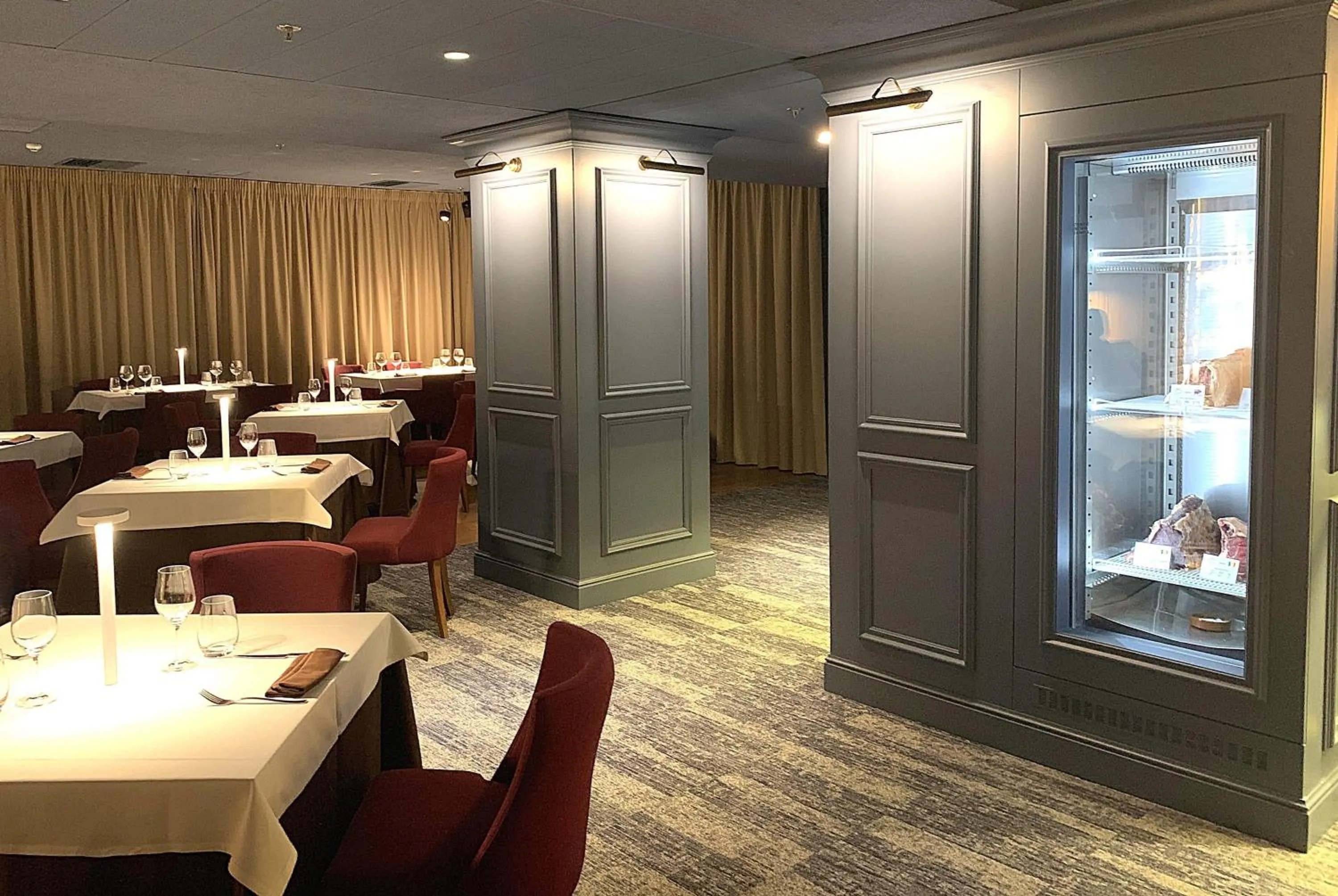 Restaurant/places to eat in Ramada by Wyndham Oradea