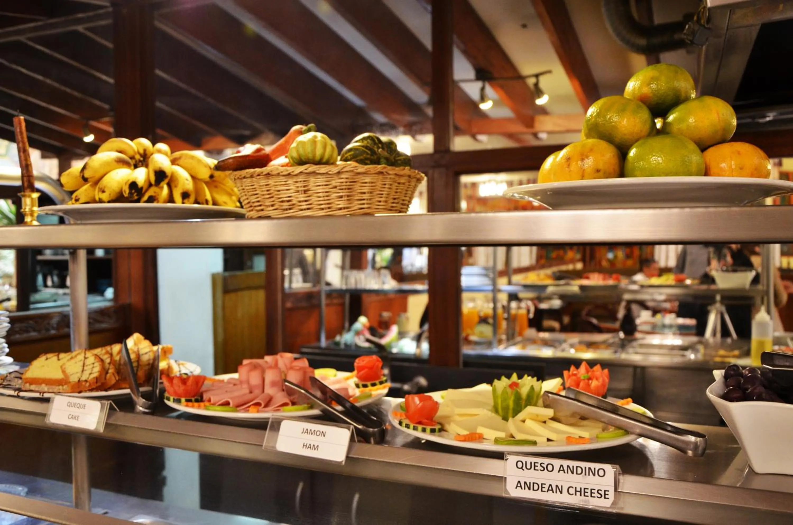 Buffet breakfast in Royal Inka II