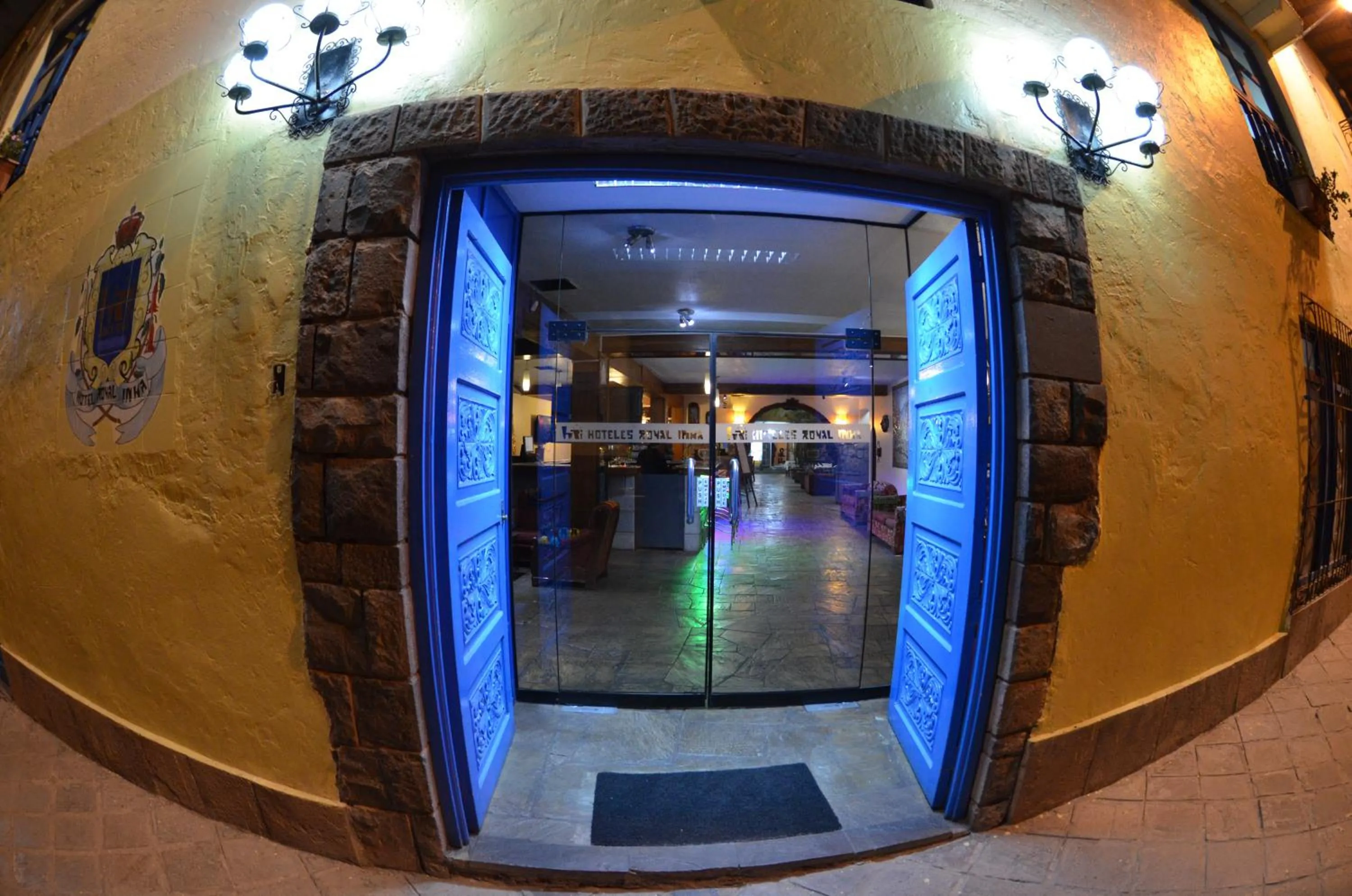 Facade/entrance in Royal Inka II