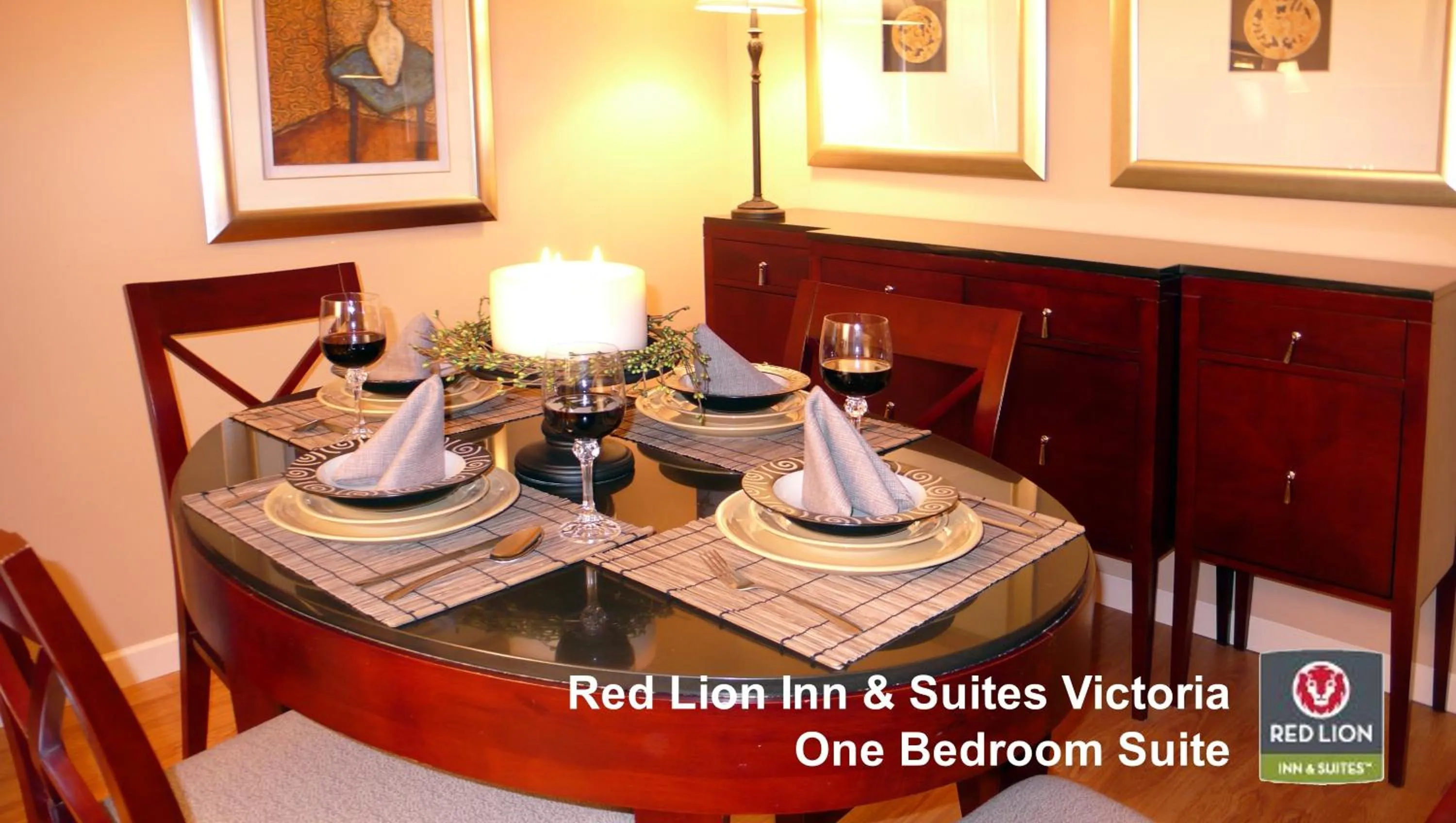 Decorative detail in Red Lion Inn and Suites Victoria