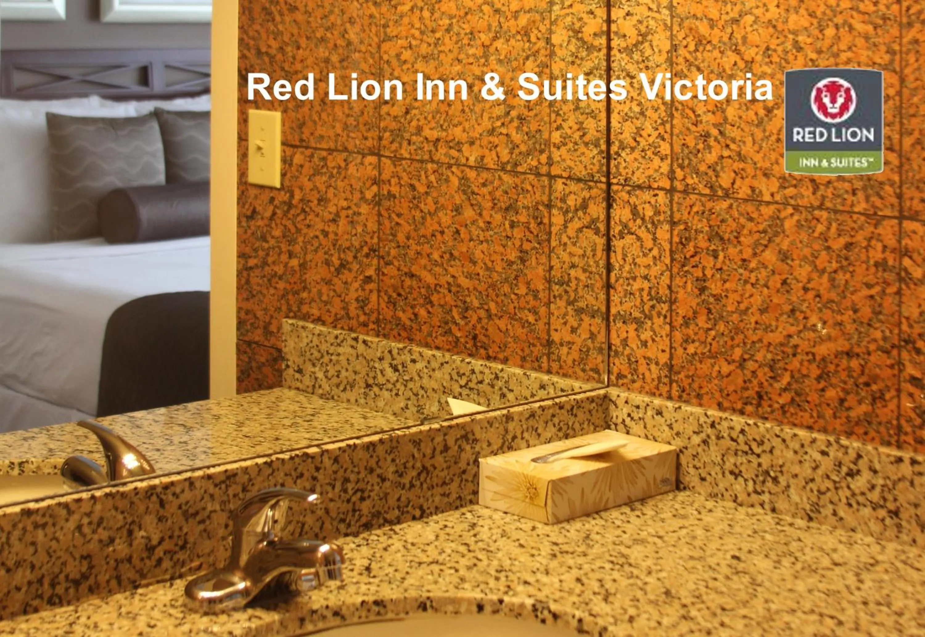 Bathroom, Bed in Red Lion Inn and Suites Victoria