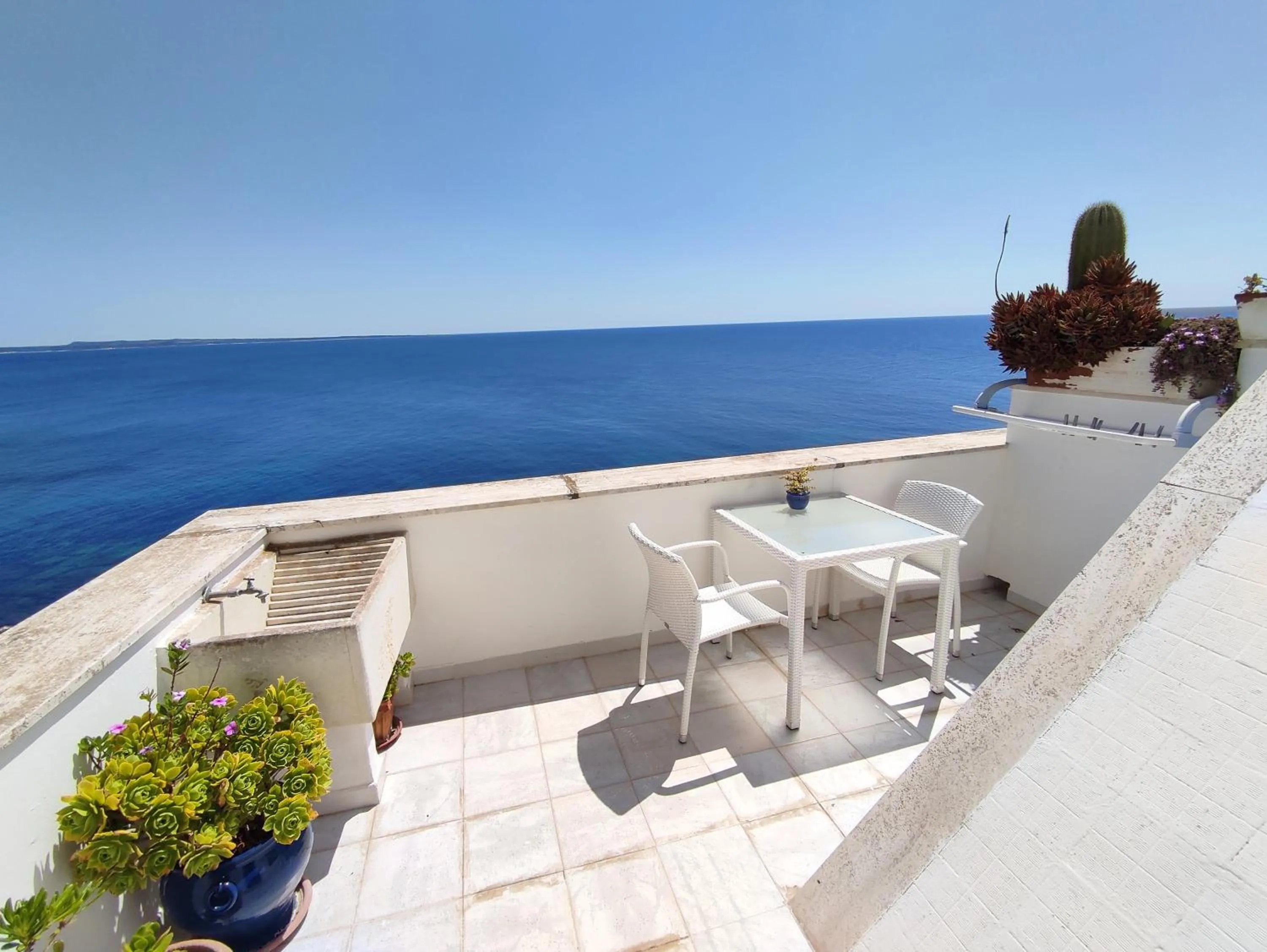 Patio in B&B Punta Cutieri