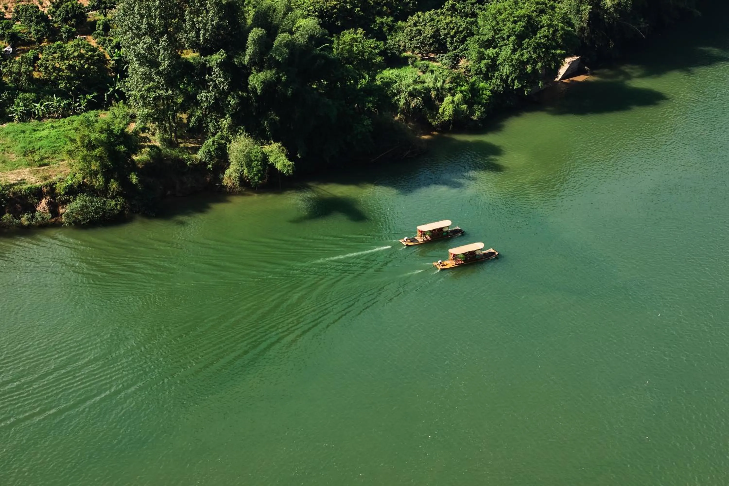 Natural landscape in Yangshuo Sugar House