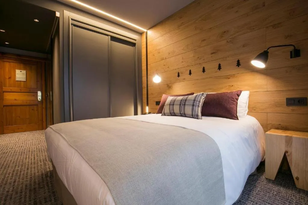 Bed in Hotel Xalet Montana