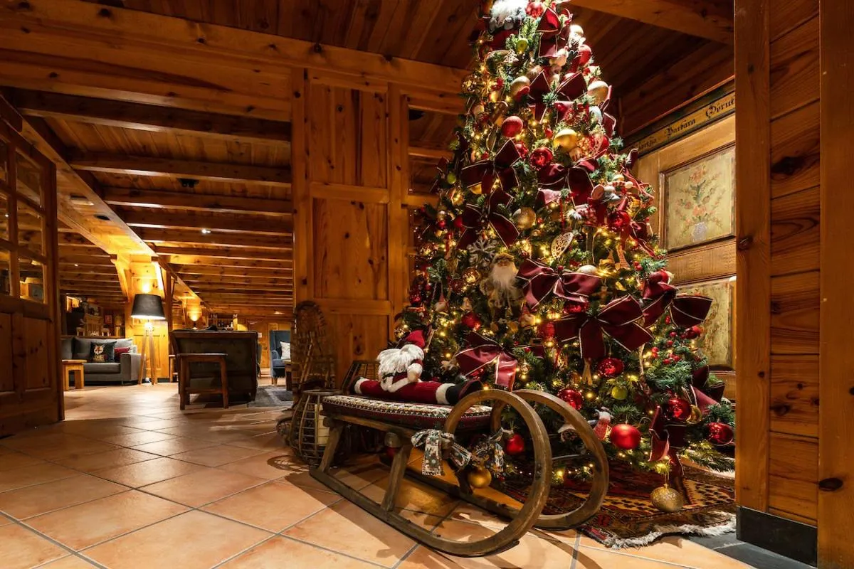 Lobby or reception in Hotel Xalet Montana