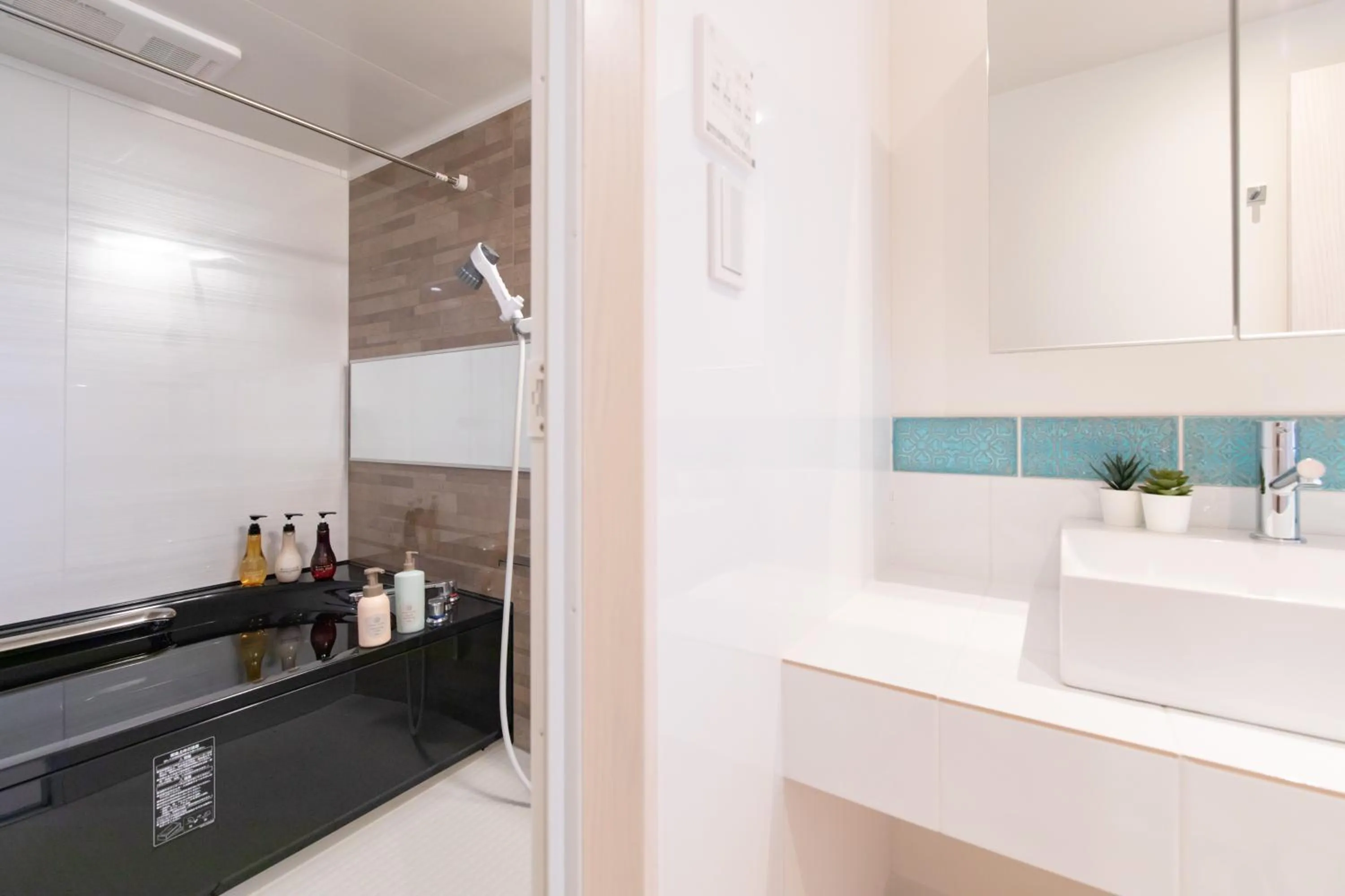 Bathroom in Crystal Villa ikema