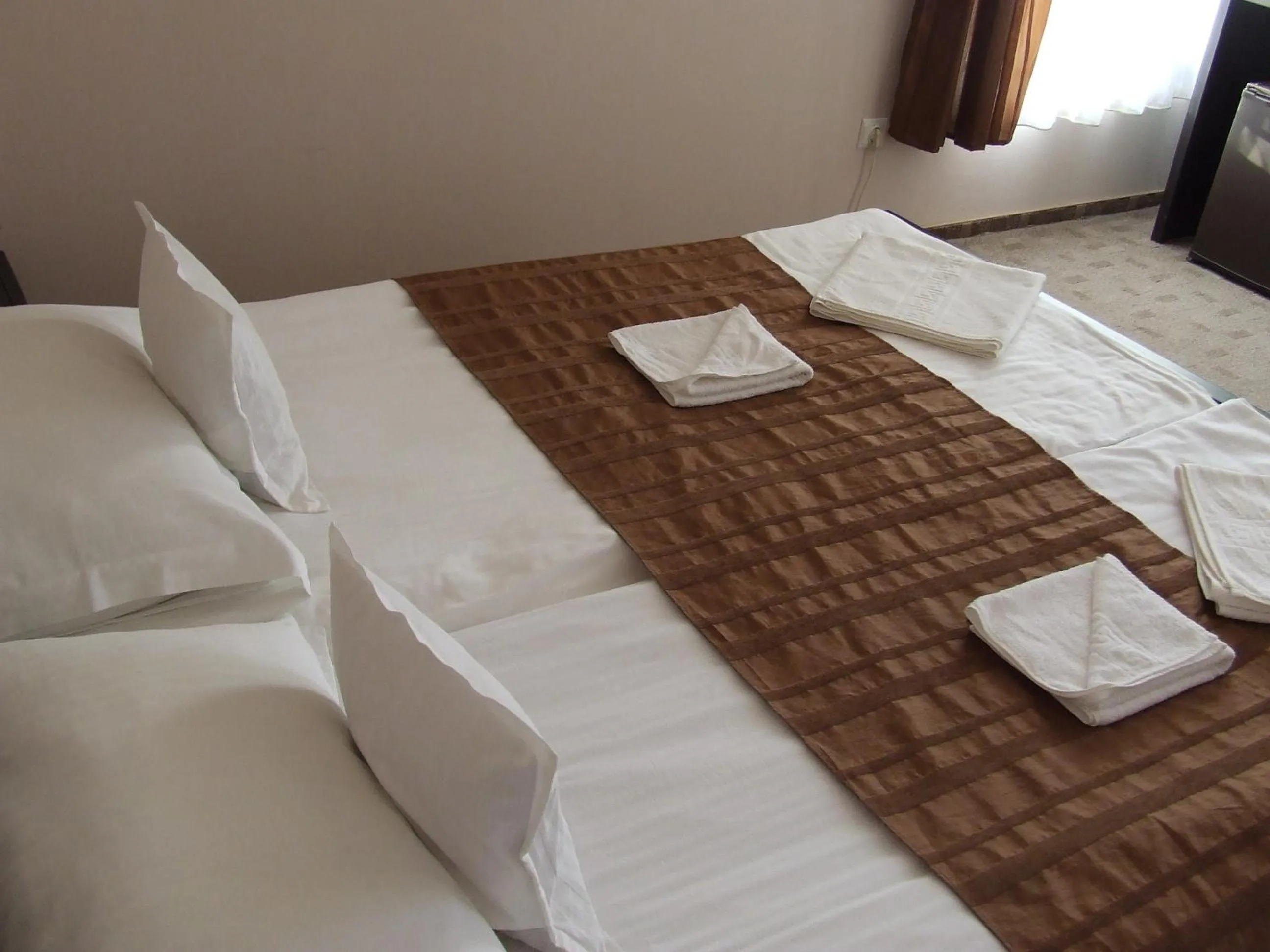 Bedroom, Bed in Pensiunea Caramell