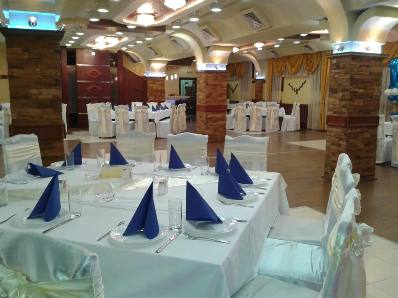 Restaurant/places to eat in Hotel Tehnograd