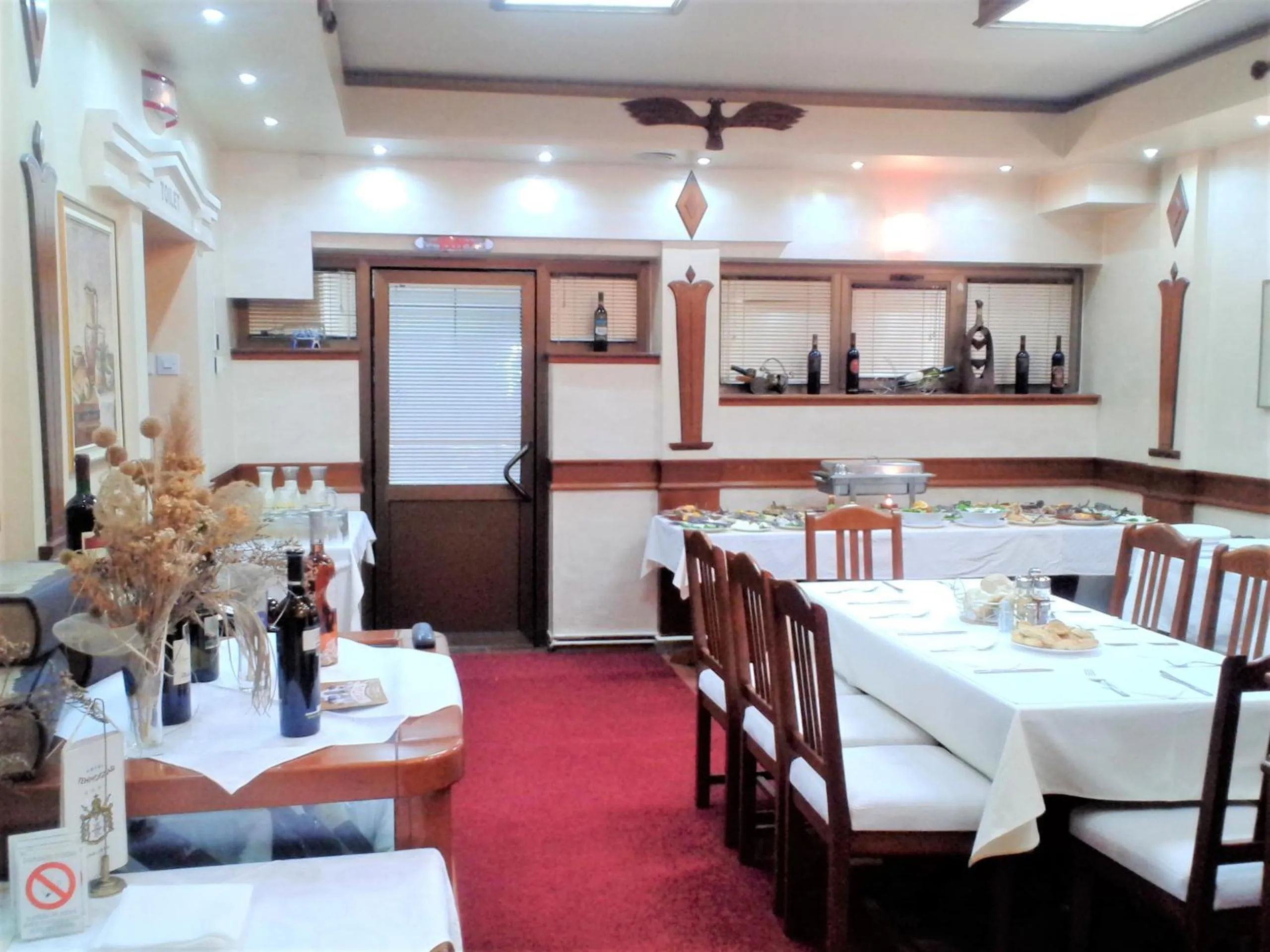 Restaurant/places to eat in Hotel Tehnograd