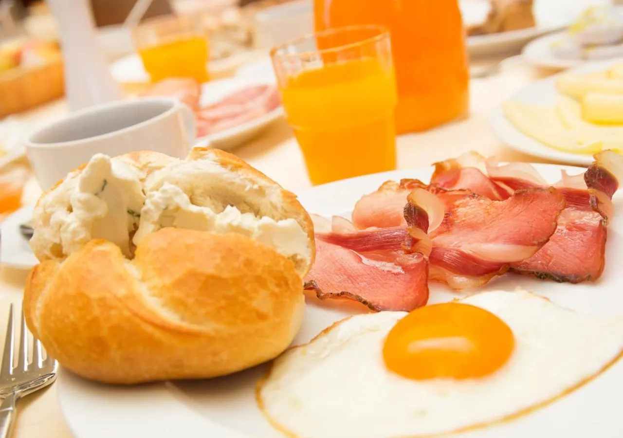 Buffet breakfast in Hotel Brunnwirt