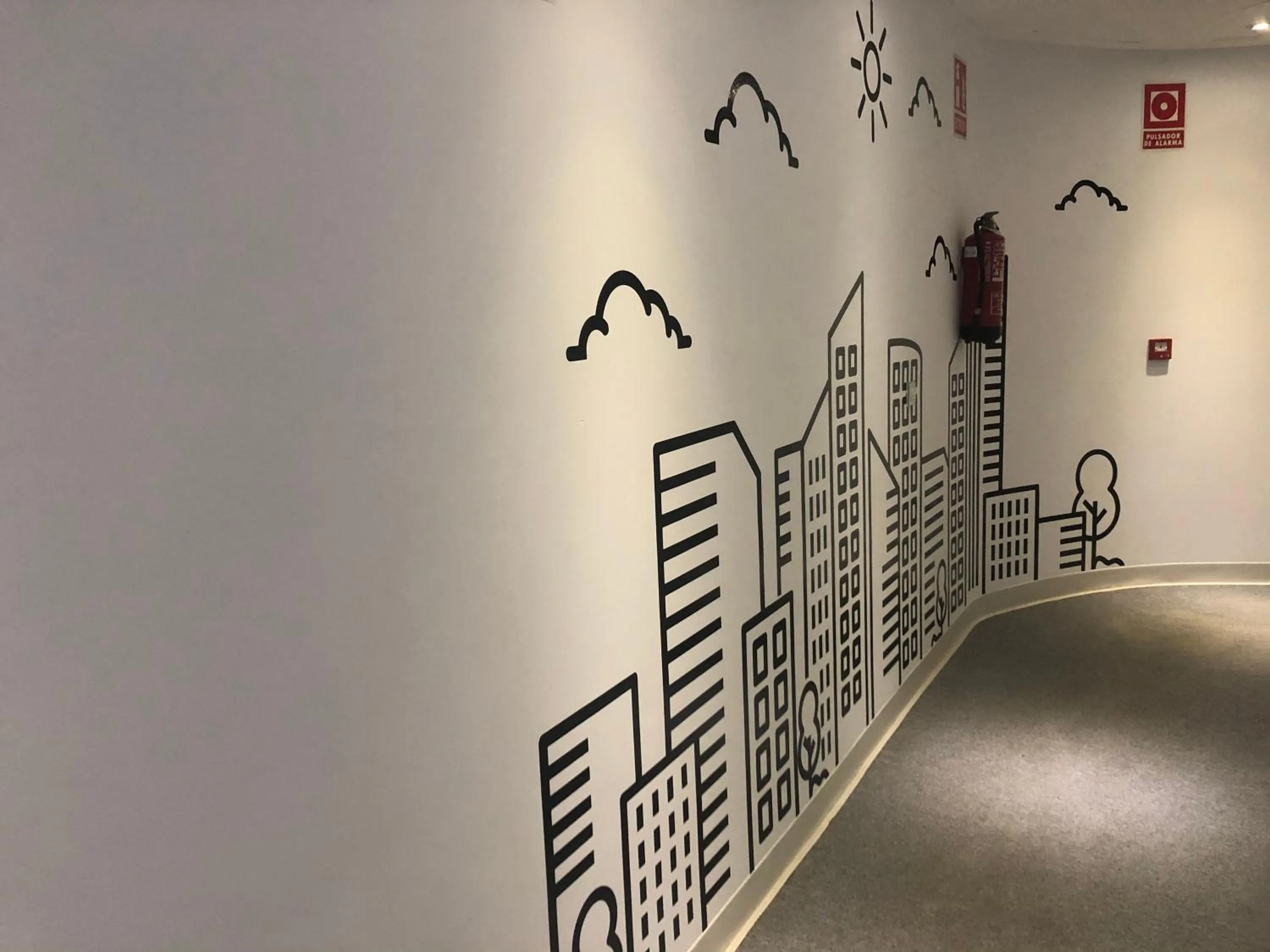 Property building in Hostal Albany