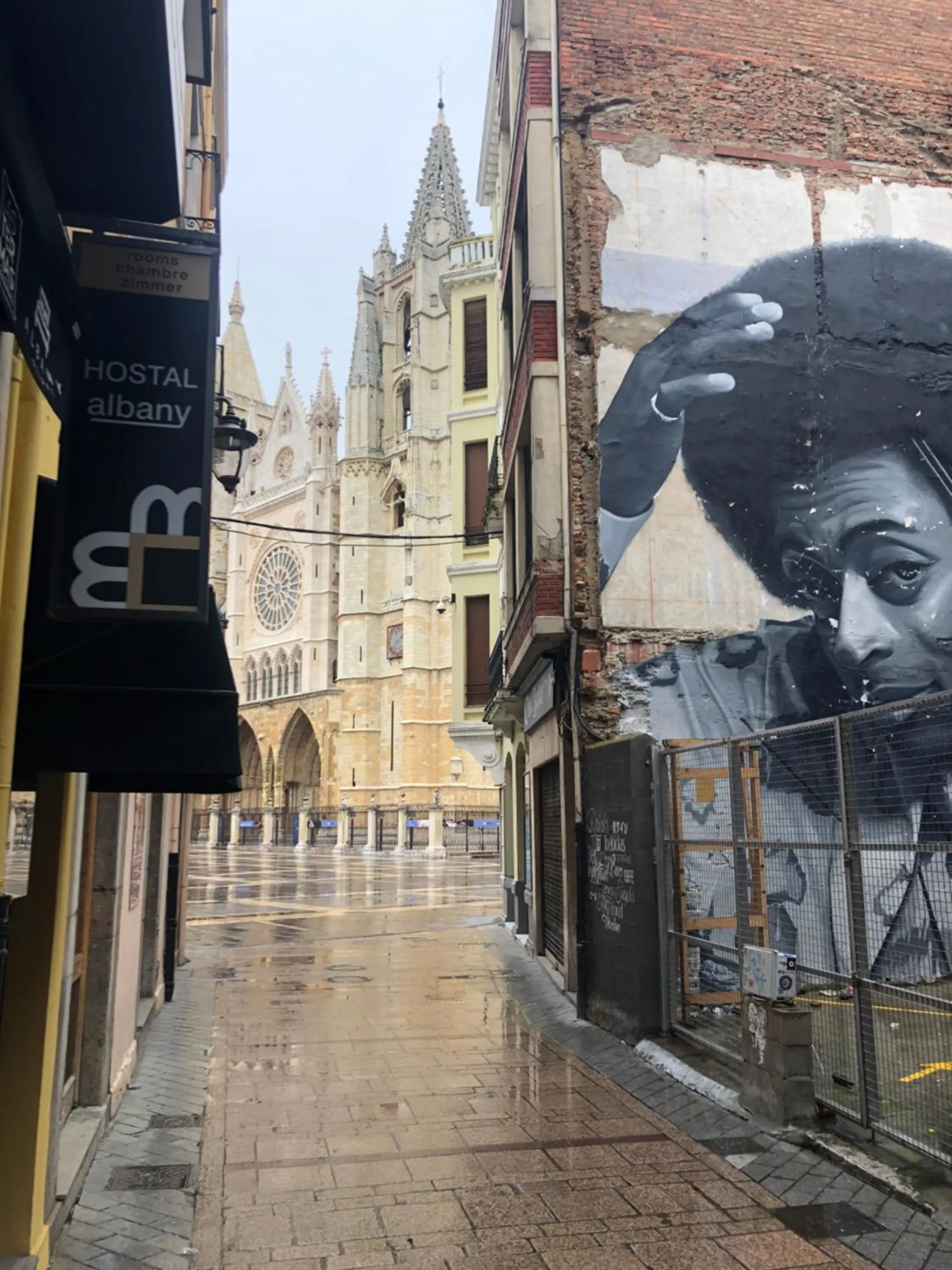 City view in Hostal Albany