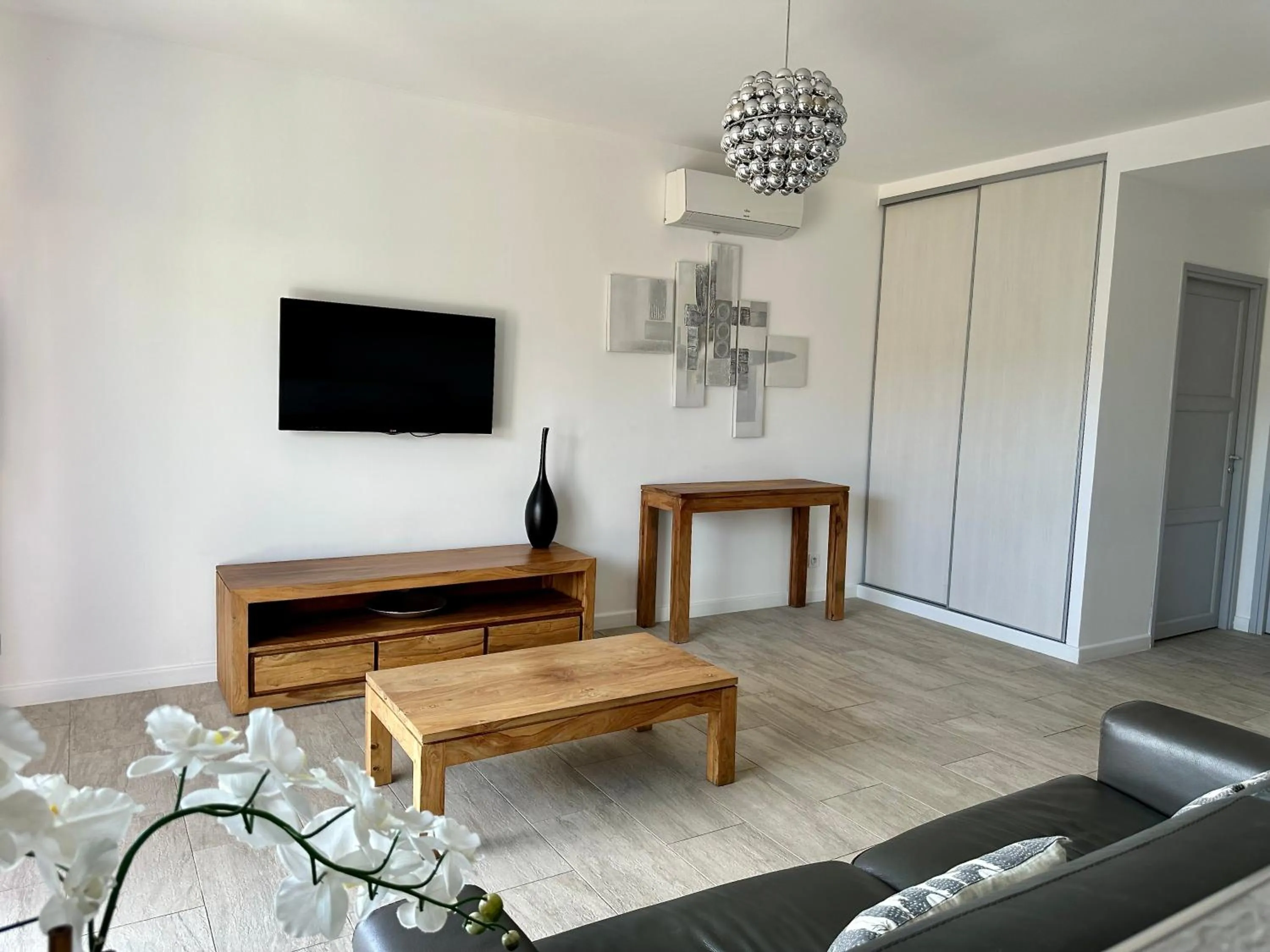 TV and multimedia in Residence Casa Di Paoli