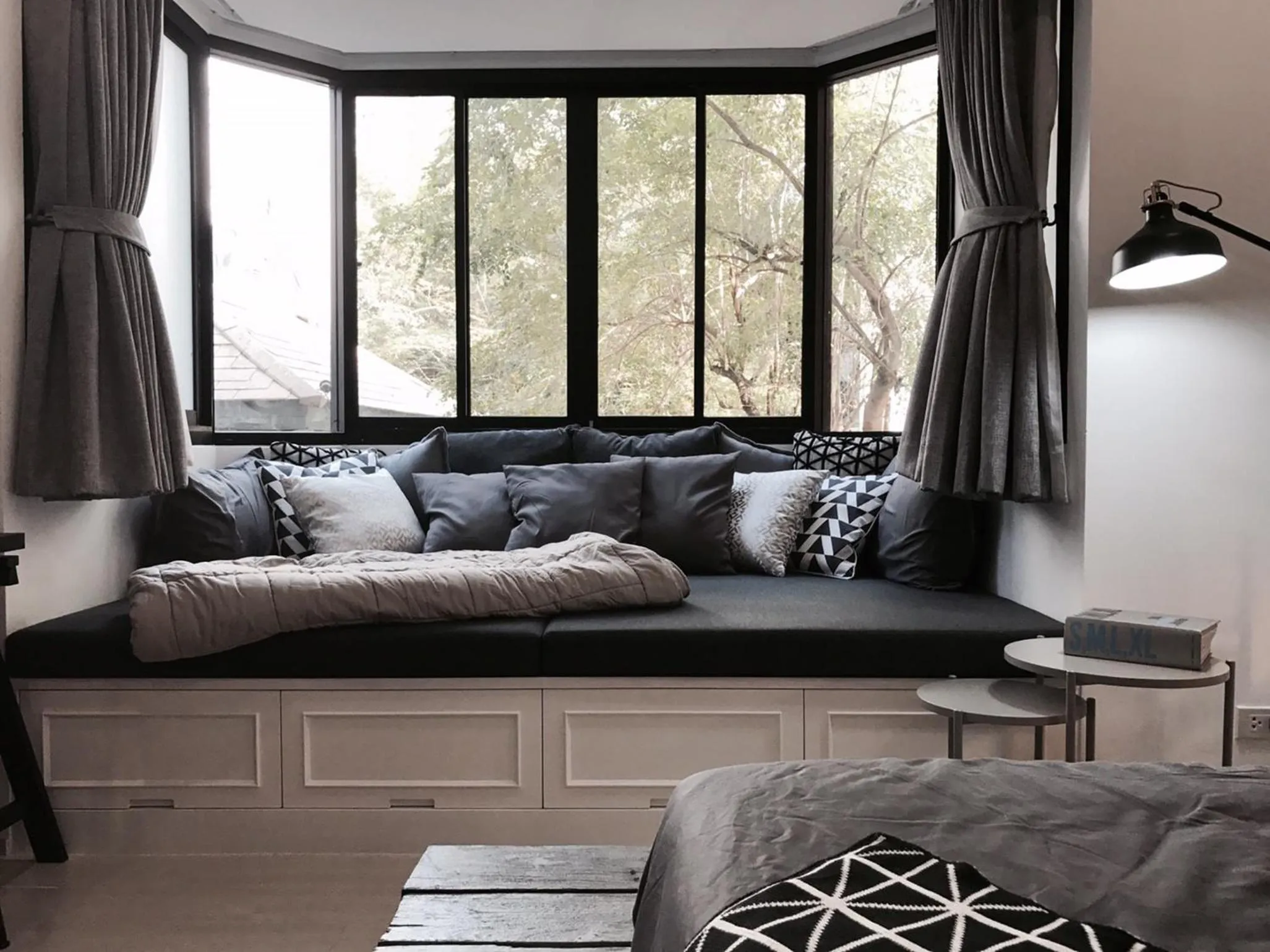 Living room, Bed in Stay in Style at Nimman R208