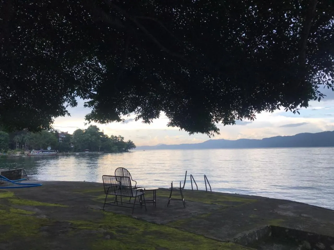 Seating area in Romlan