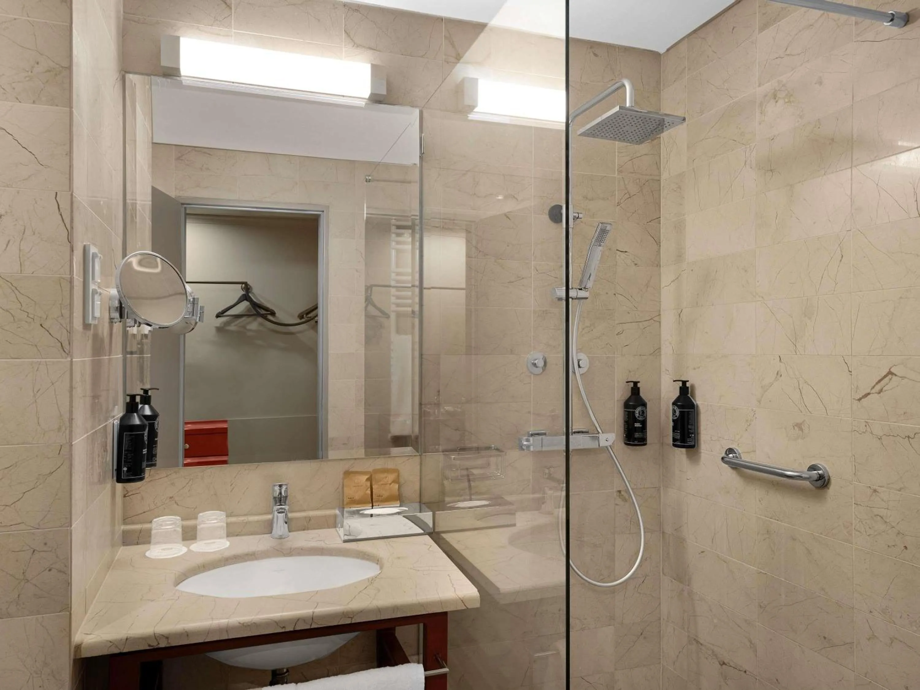 Bedroom in Hotel Lycium Debrecen - Handwritten Collection