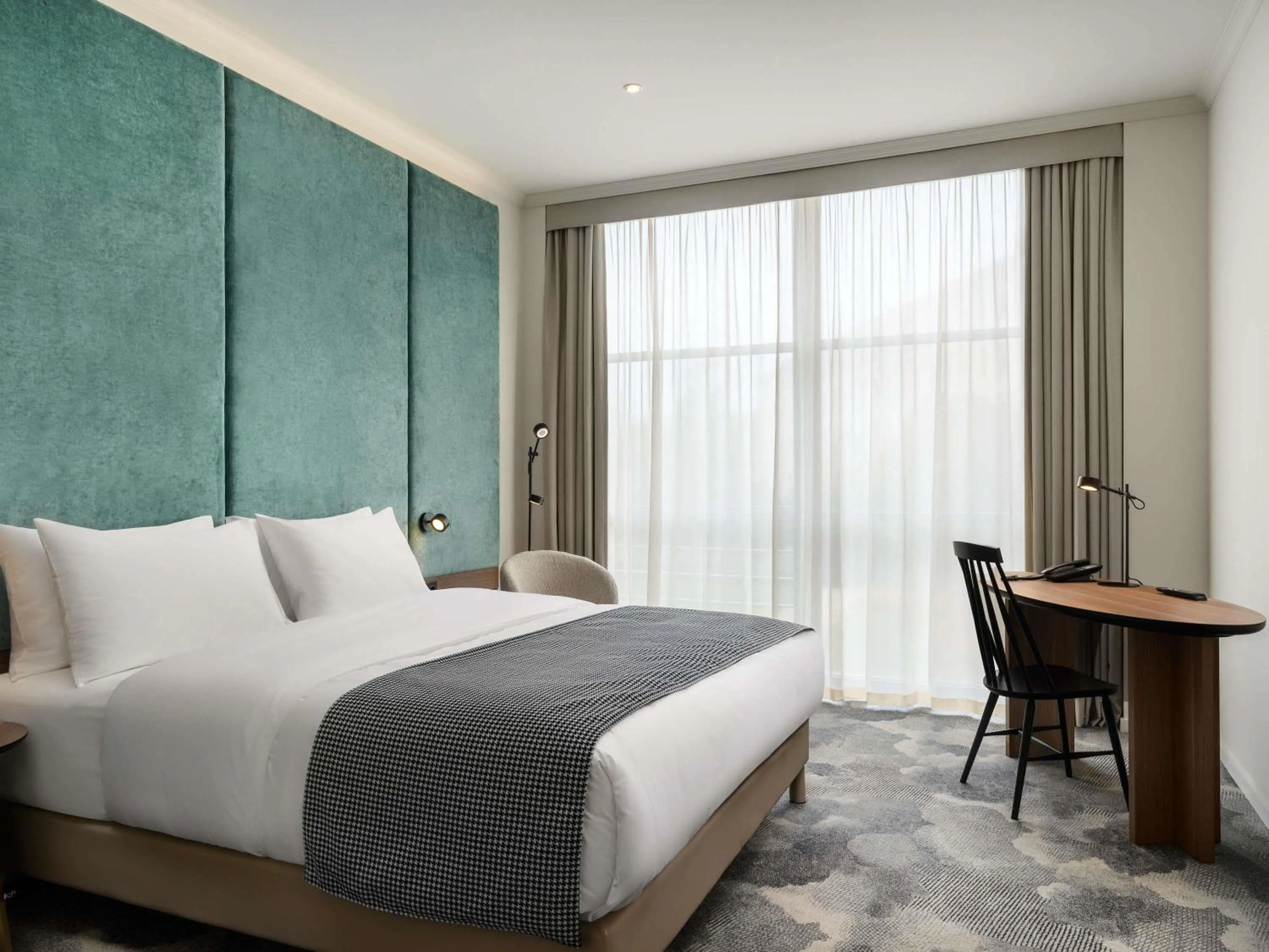 Bedroom, Bed in Hotel Lycium Debrecen - Handwritten Collection