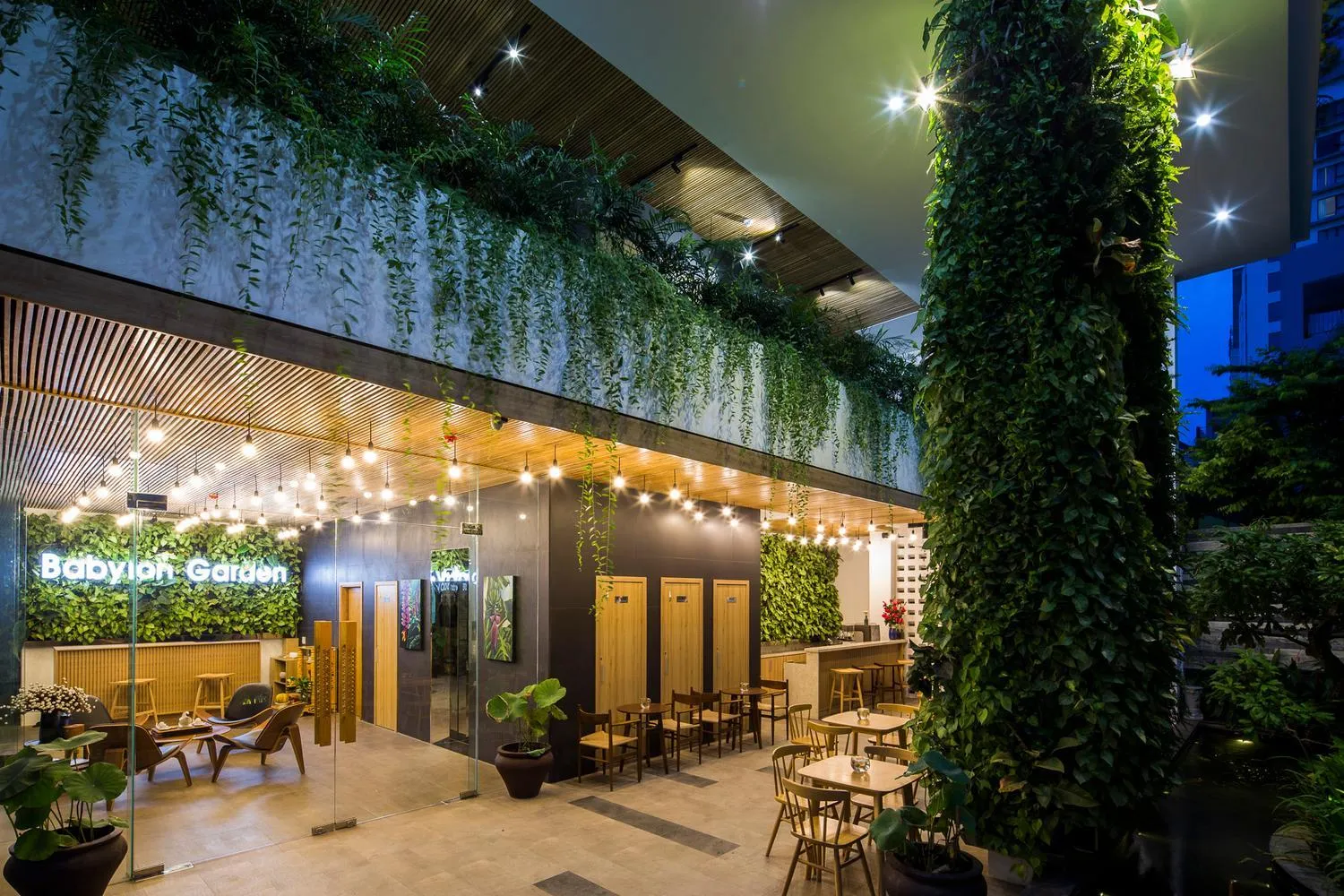 Lounge or bar in Babylon Garden Da Nang