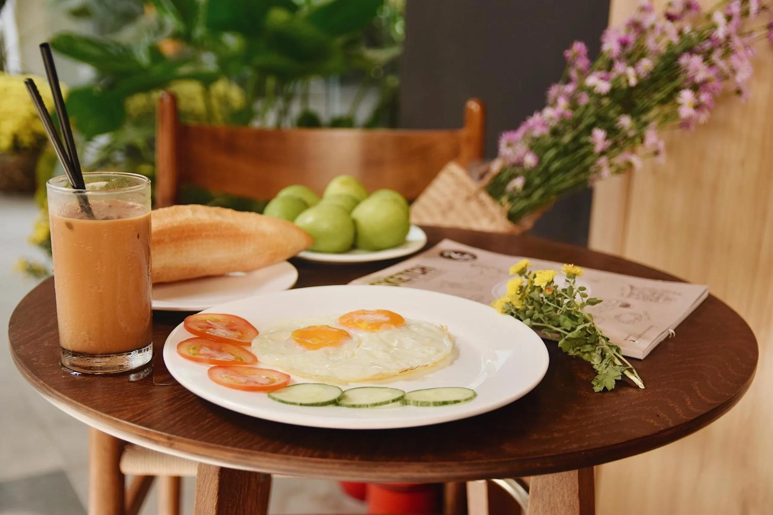 Breakfast in Babylon Garden Da Nang