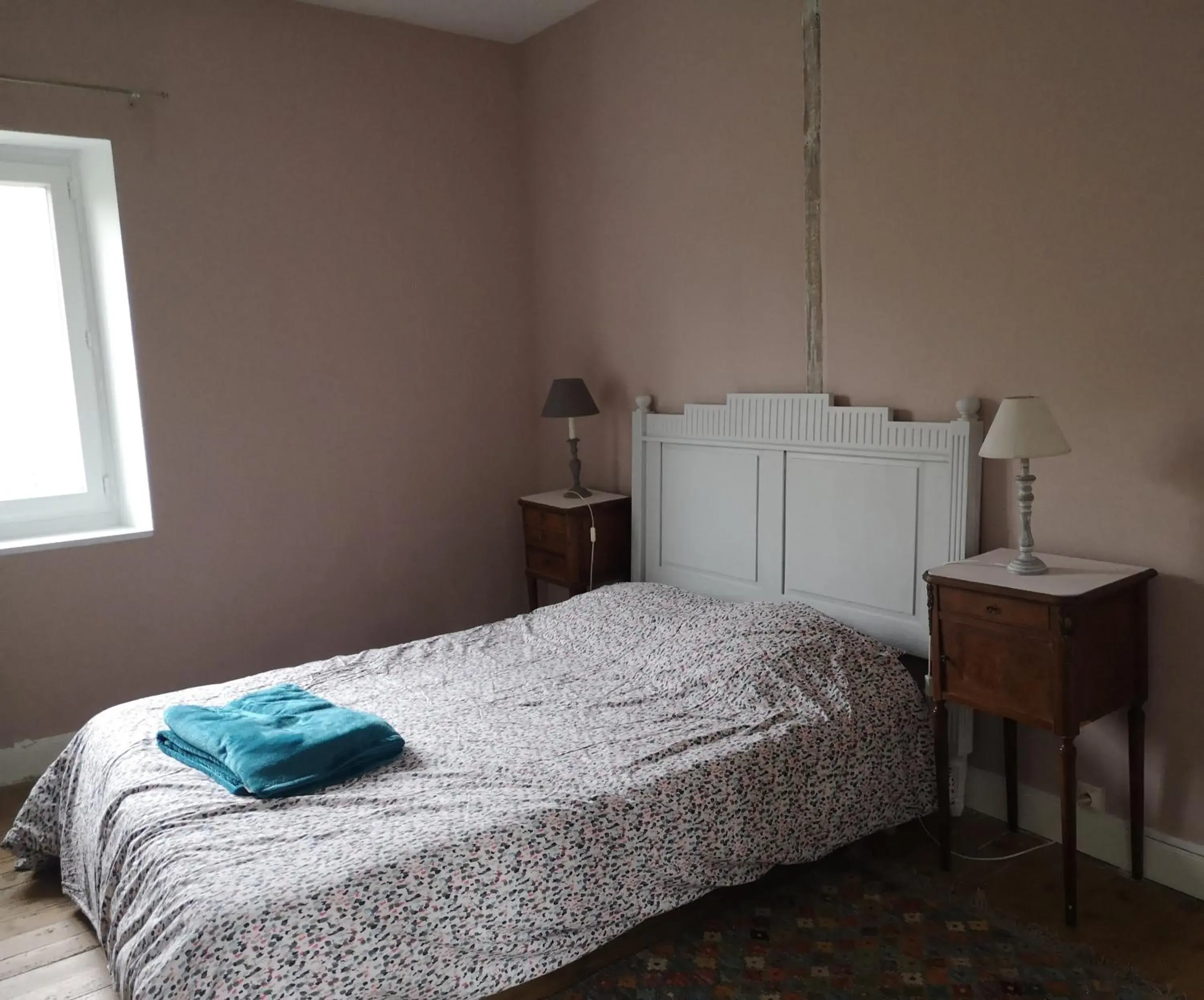 Double Room with Private Bathroom - single occupancy in Le petit plessis Double Room with Private Bathroom - single occupancy in Le petit plessis