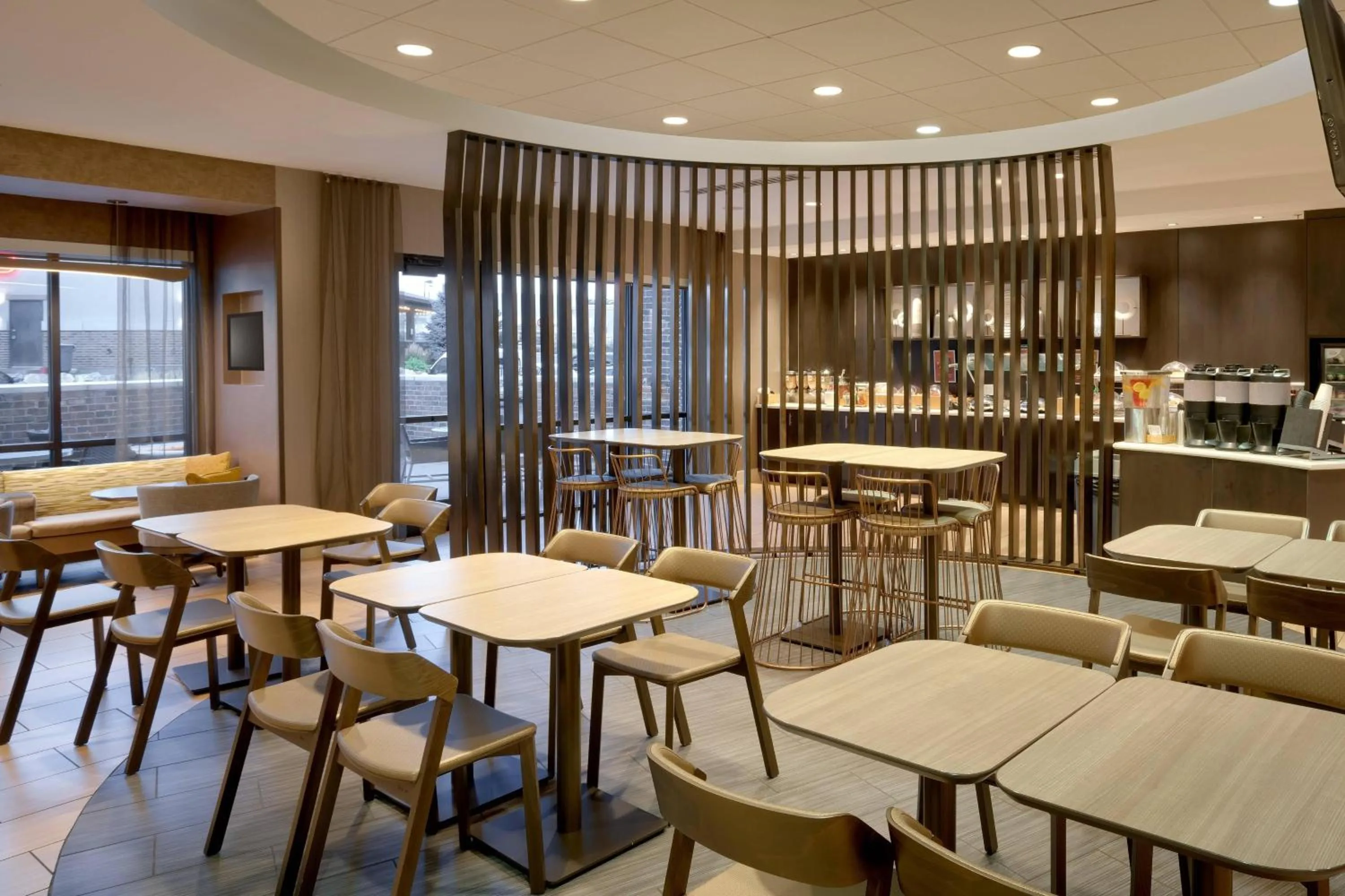 Restaurant/places to eat in Springhill Suites by Marriott Vernal