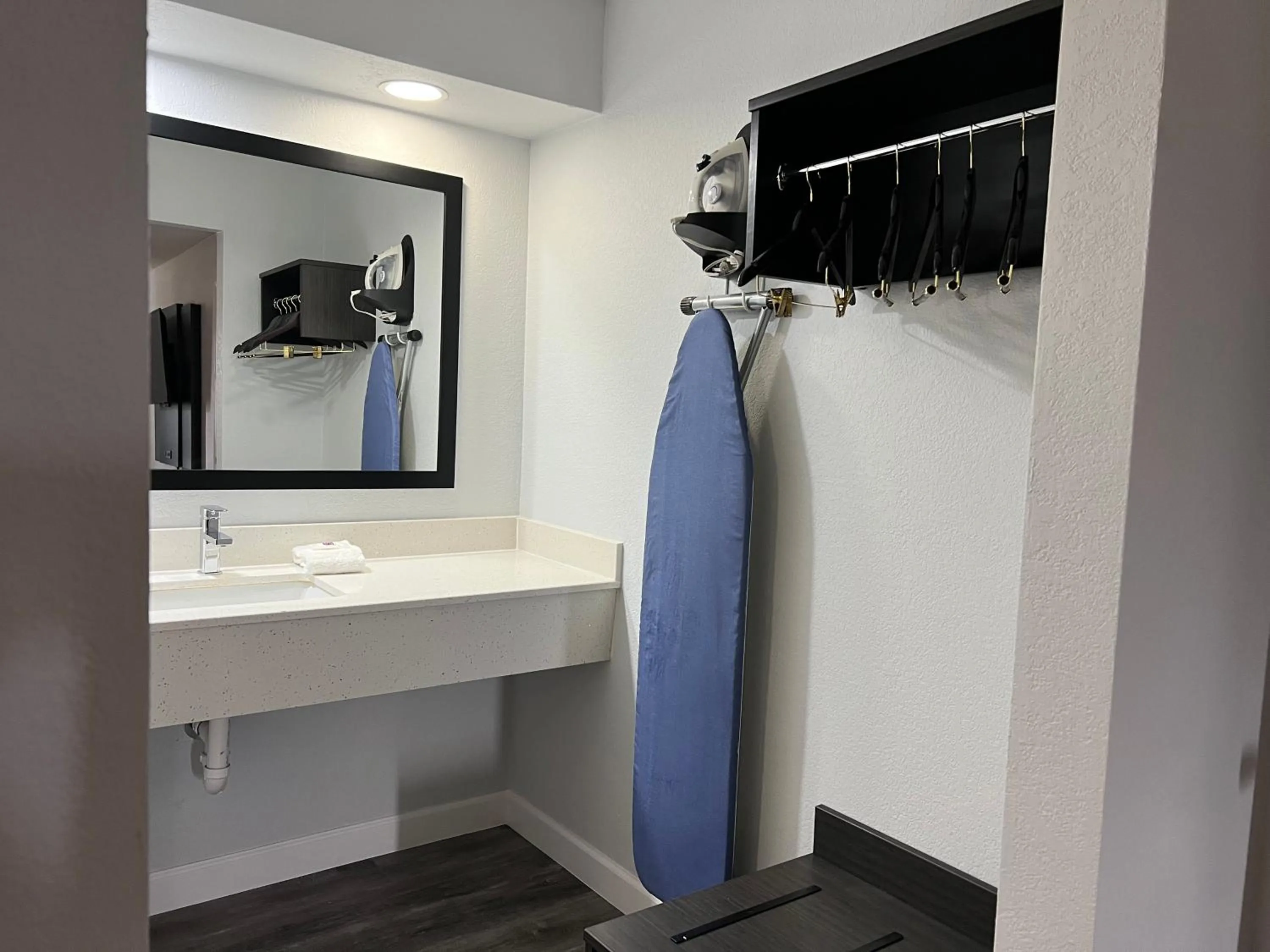 Bathroom in Studio 6 Tulsa OK Central