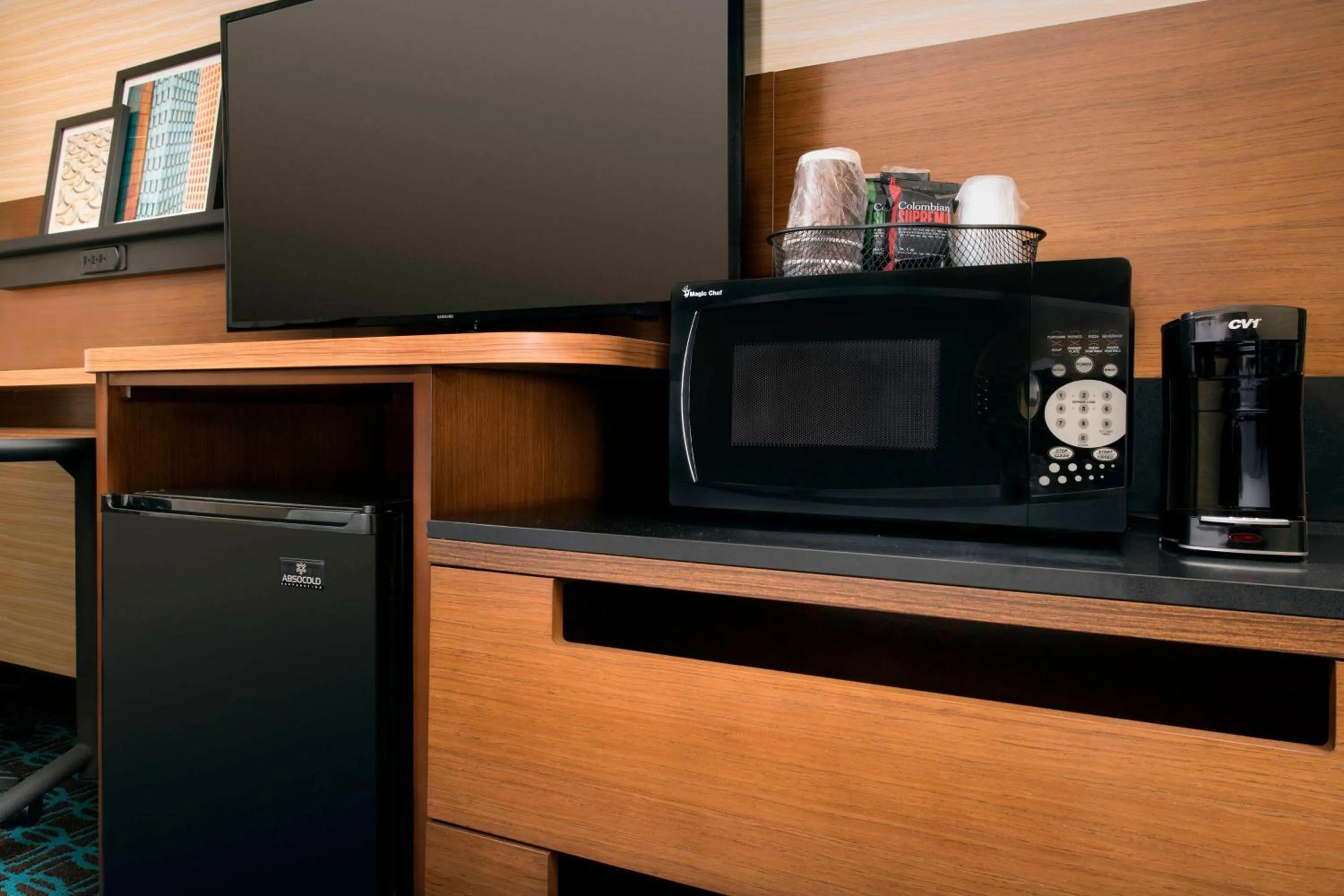 Photo of the whole room in Fairfield Inn & Suites by Marriott Albany East Greenbush