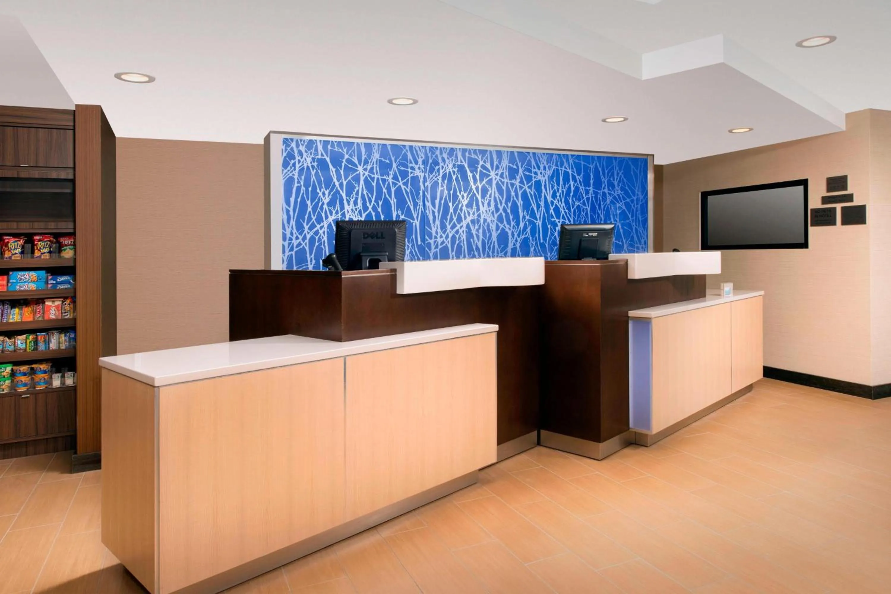 Lobby or reception in Fairfield Inn & Suites by Marriott Albany East Greenbush