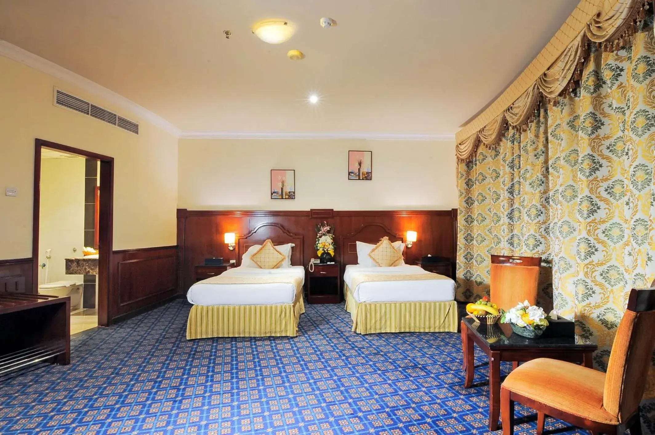 Deluxe Twin Room - single occupancy in Ramee California Hotel Deluxe Twin Room - single occupancy in Ramee California Hotel