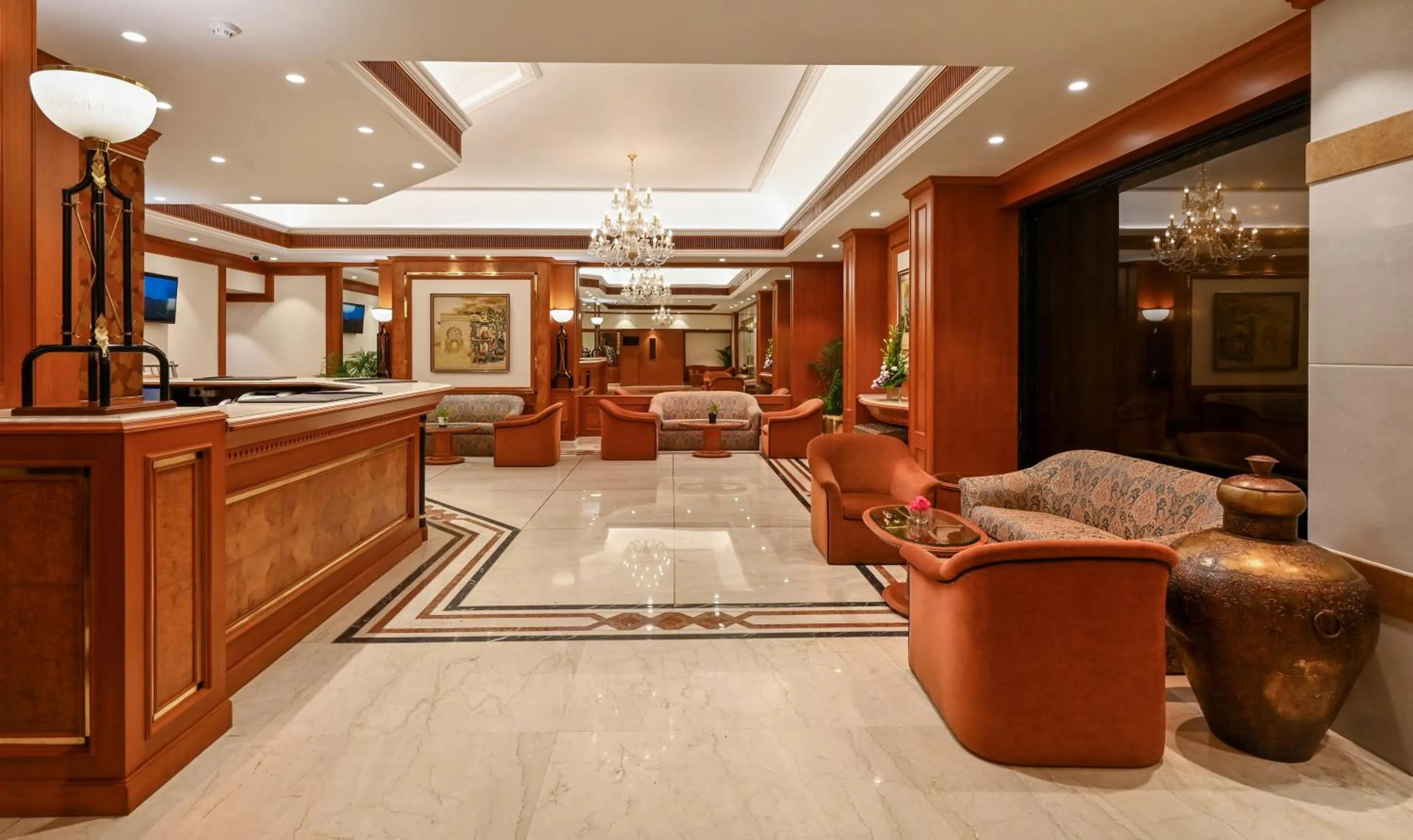 Lobby or reception in Fariyas Hotel Mumbai , Colaba