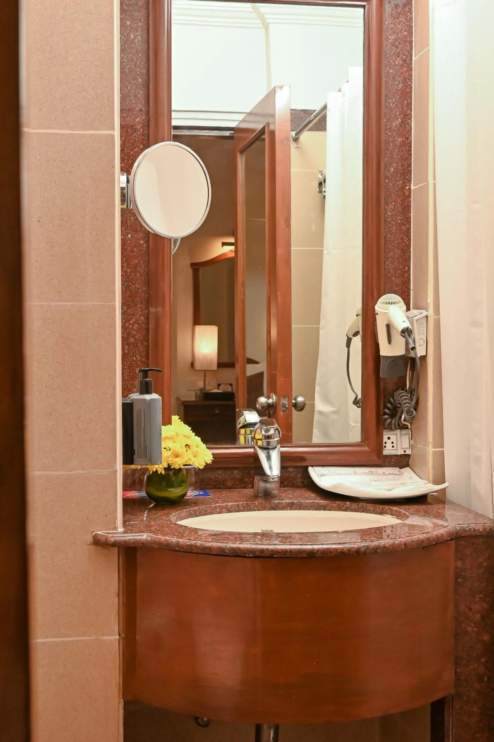 Bathroom in Fariyas Hotel Mumbai , Colaba