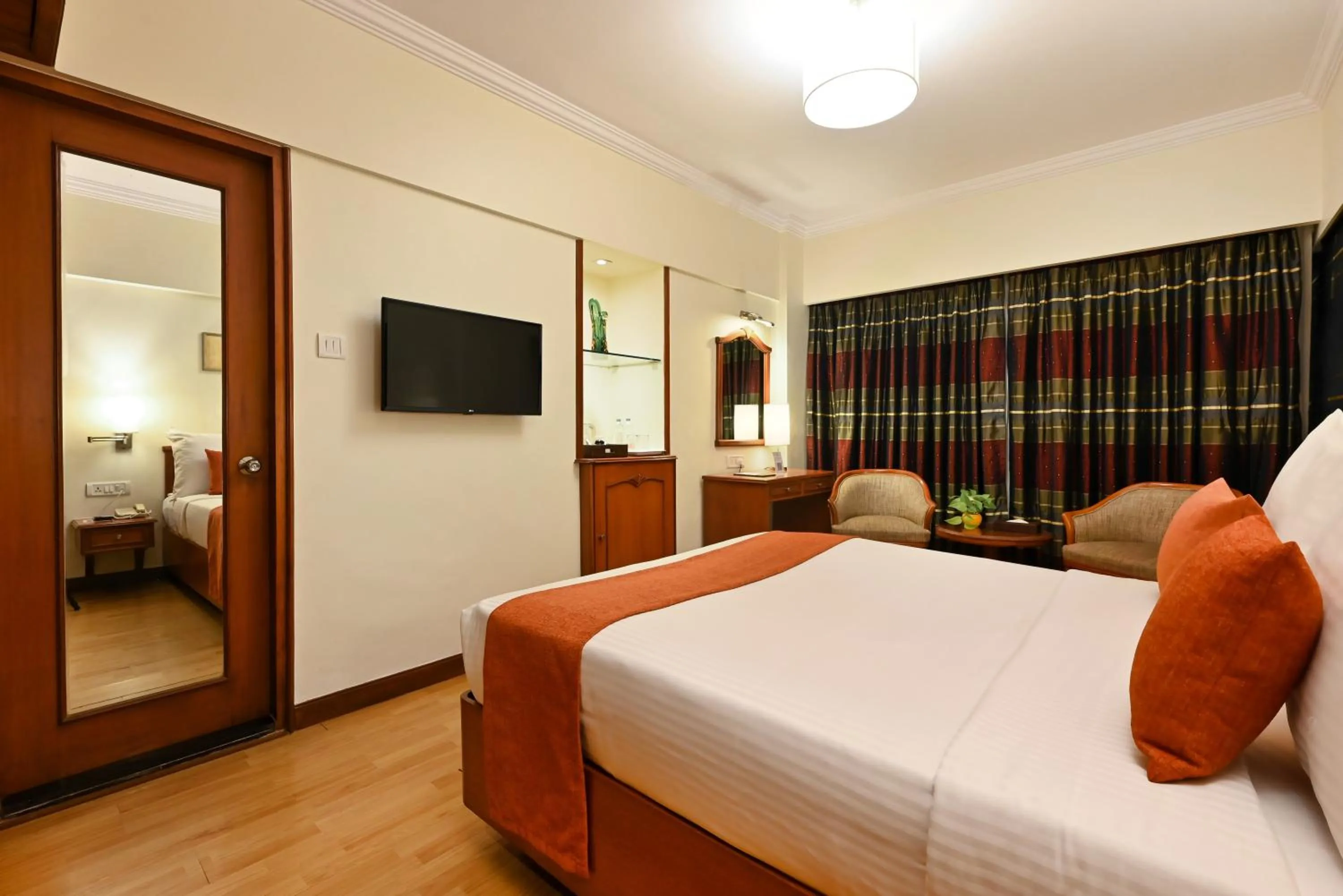 Bed in Fariyas Hotel Mumbai , Colaba