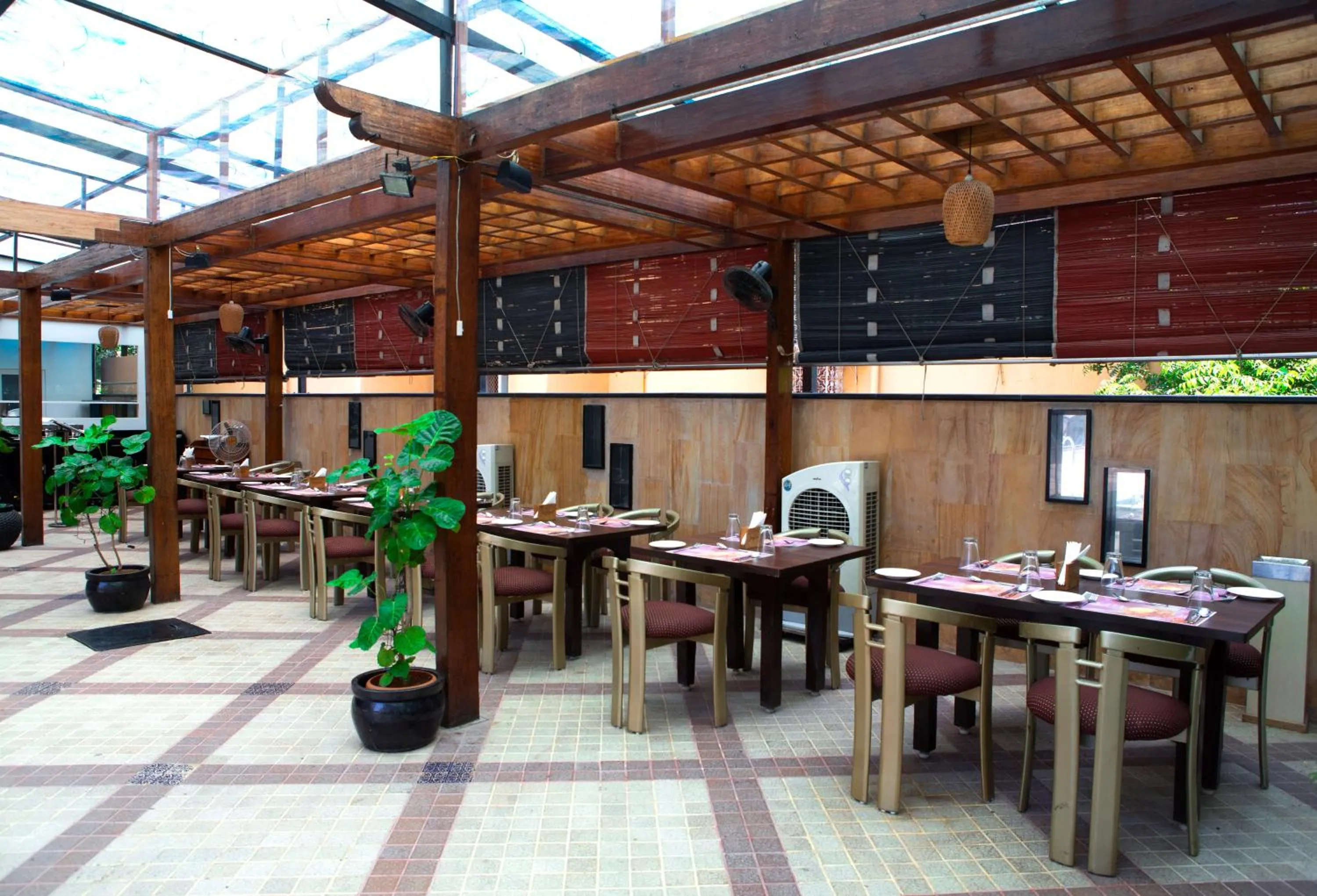 Food and drinks in Fariyas Hotel Mumbai , Colaba