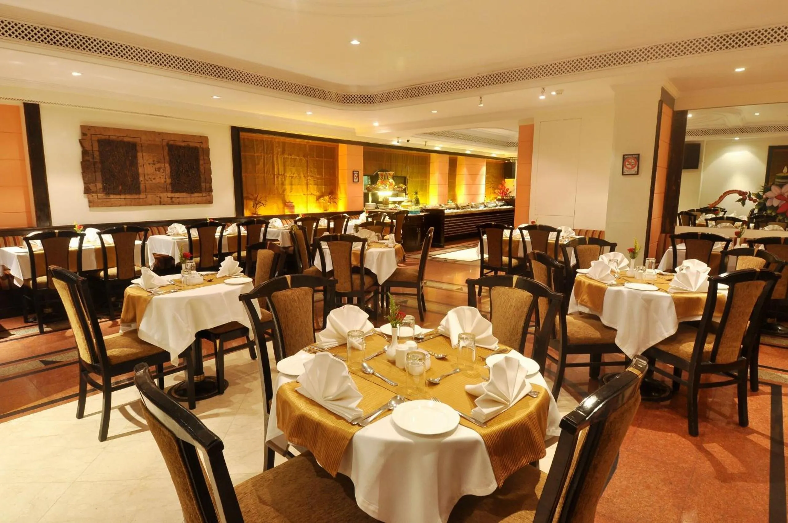 Restaurant/places to eat in Fariyas Hotel Mumbai , Colaba