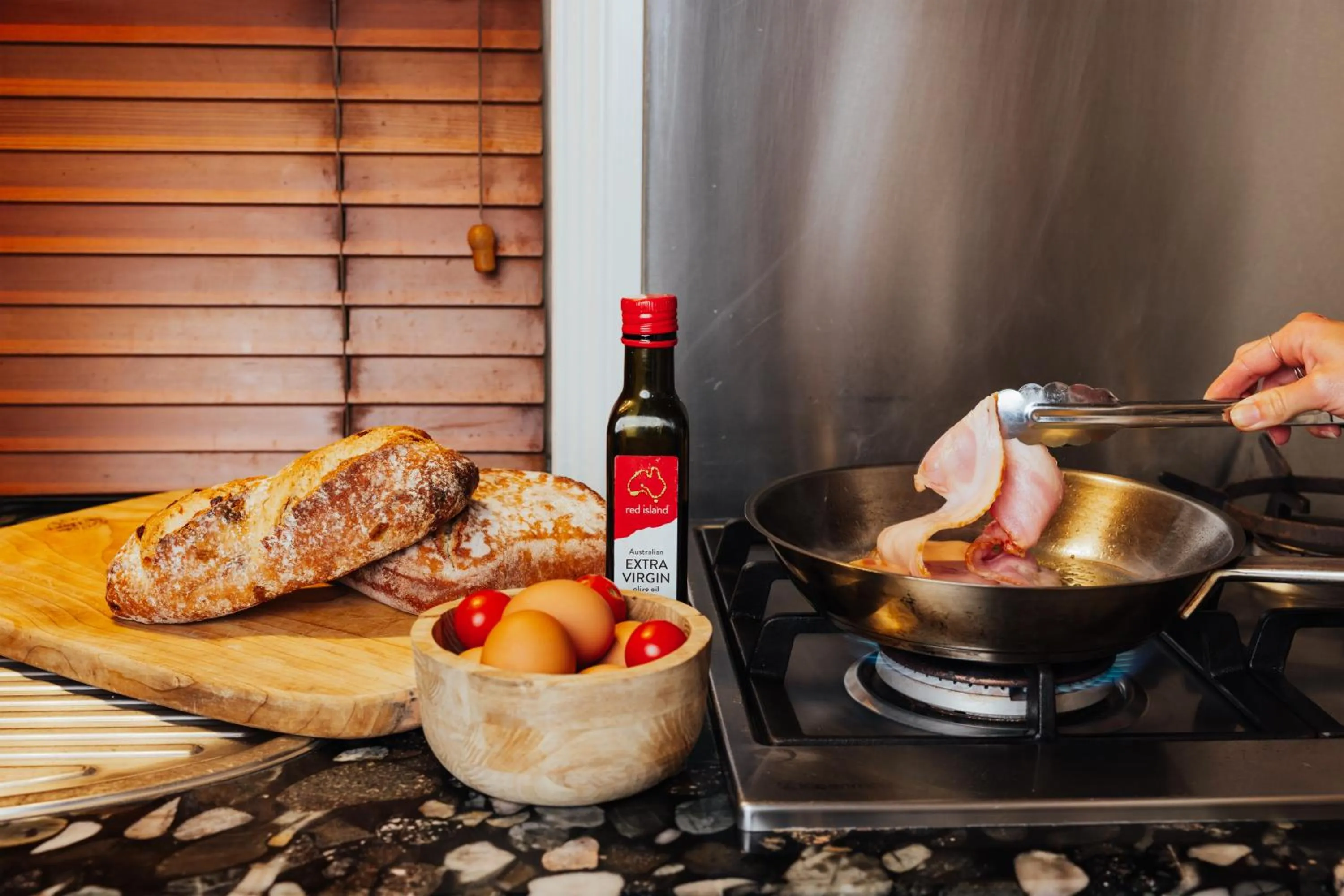 Coffee/tea facilities in Narrows Escape Rainforest Retreat