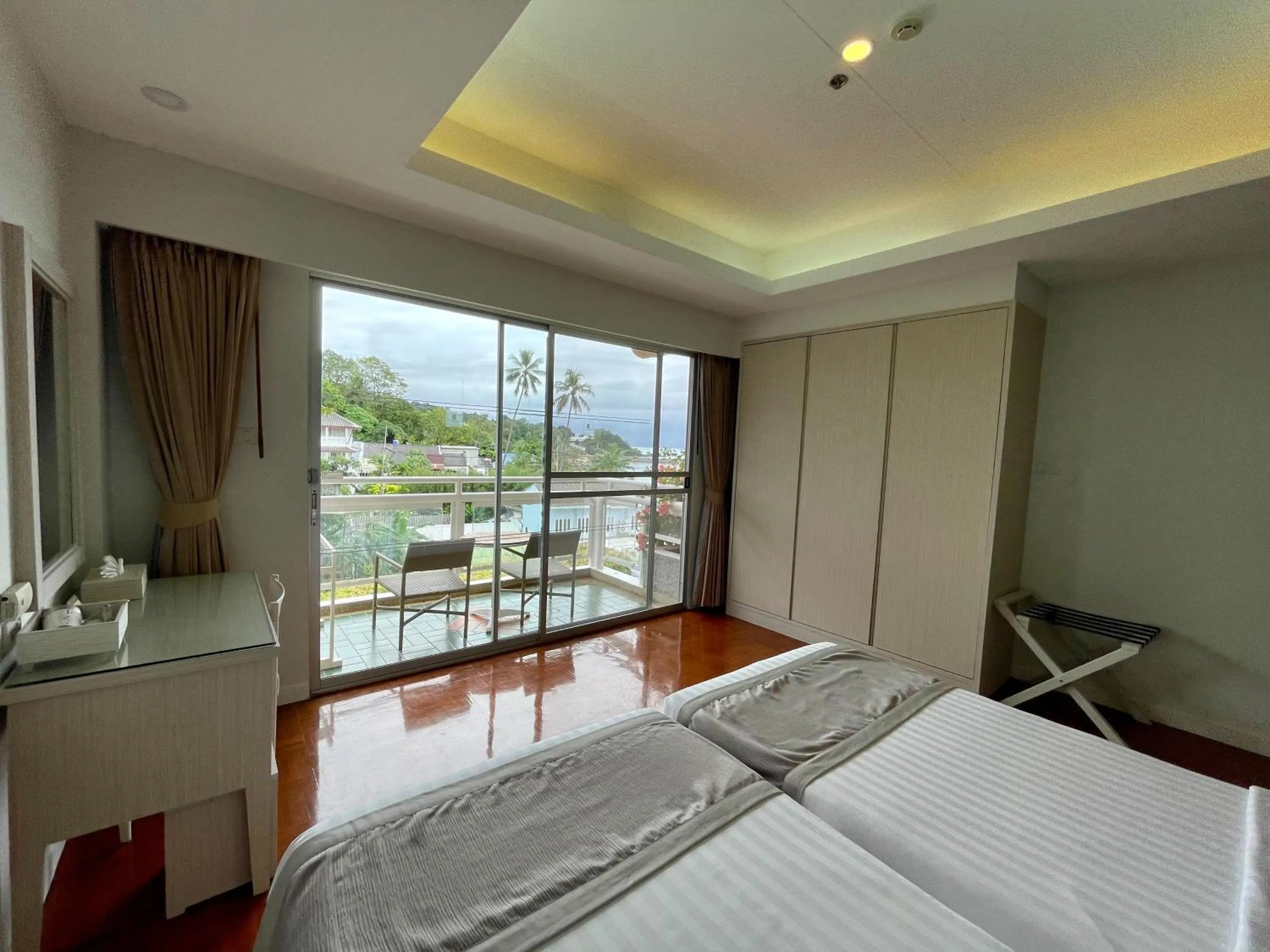 View (from property/room), Bed in Kantary Bay Hotel Phuket