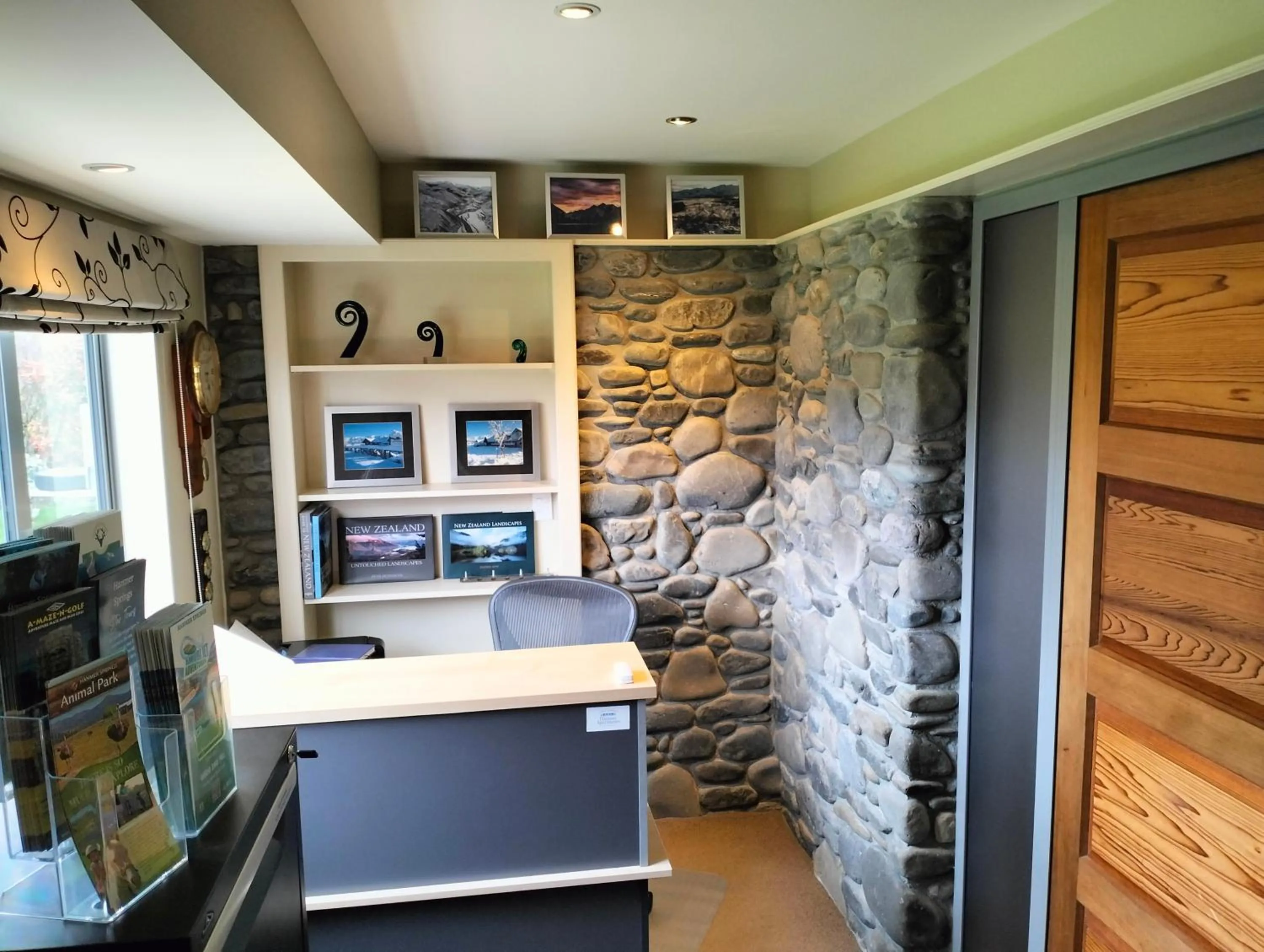 Lobby or reception in Hanmer Apartments