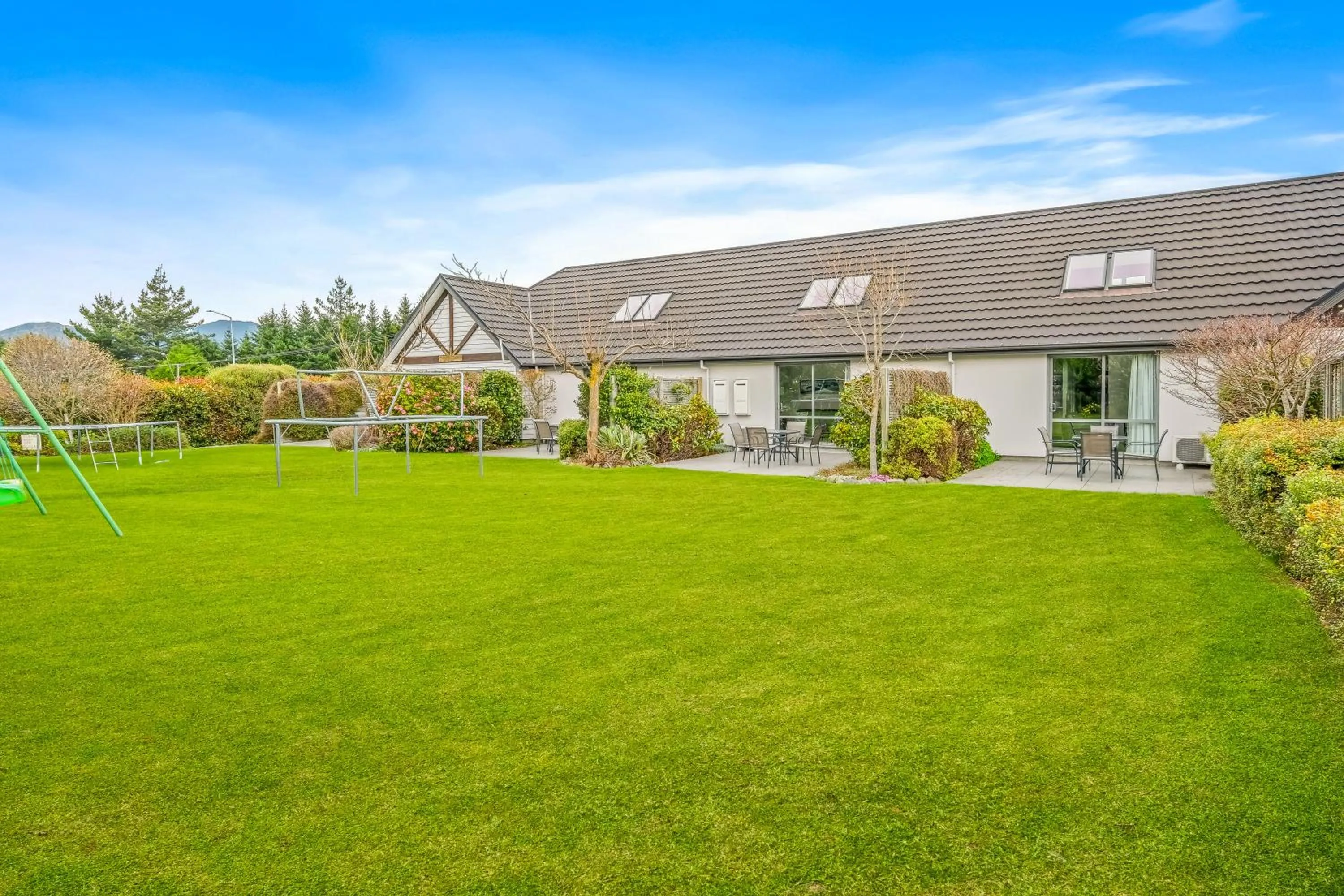 Property building in Hanmer Apartments